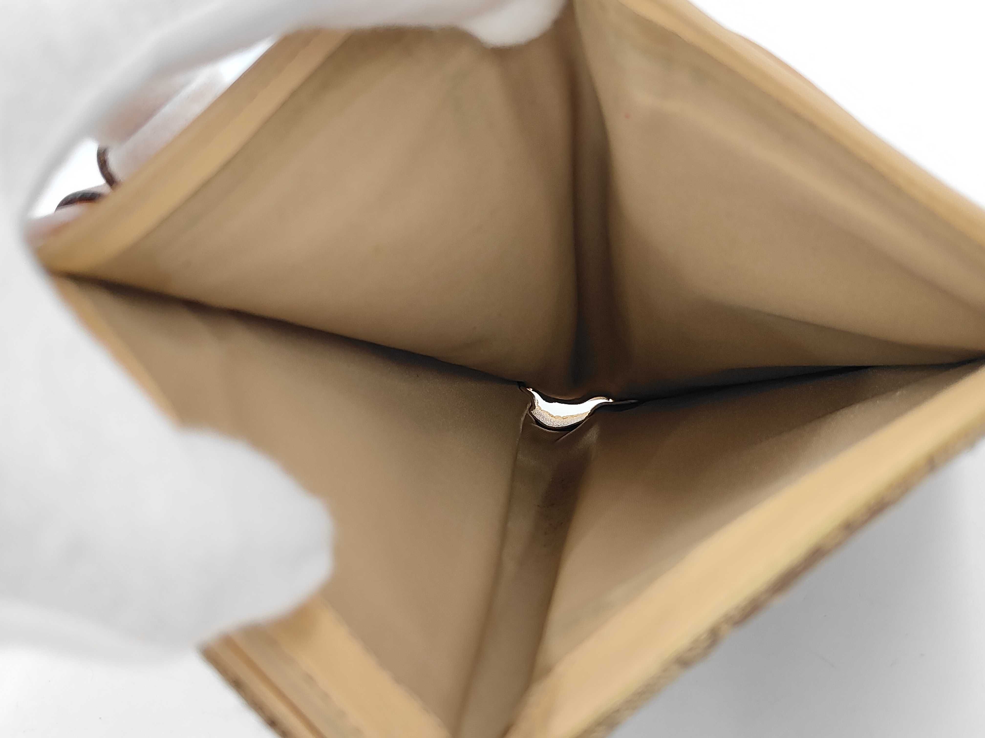 wallet — view 6