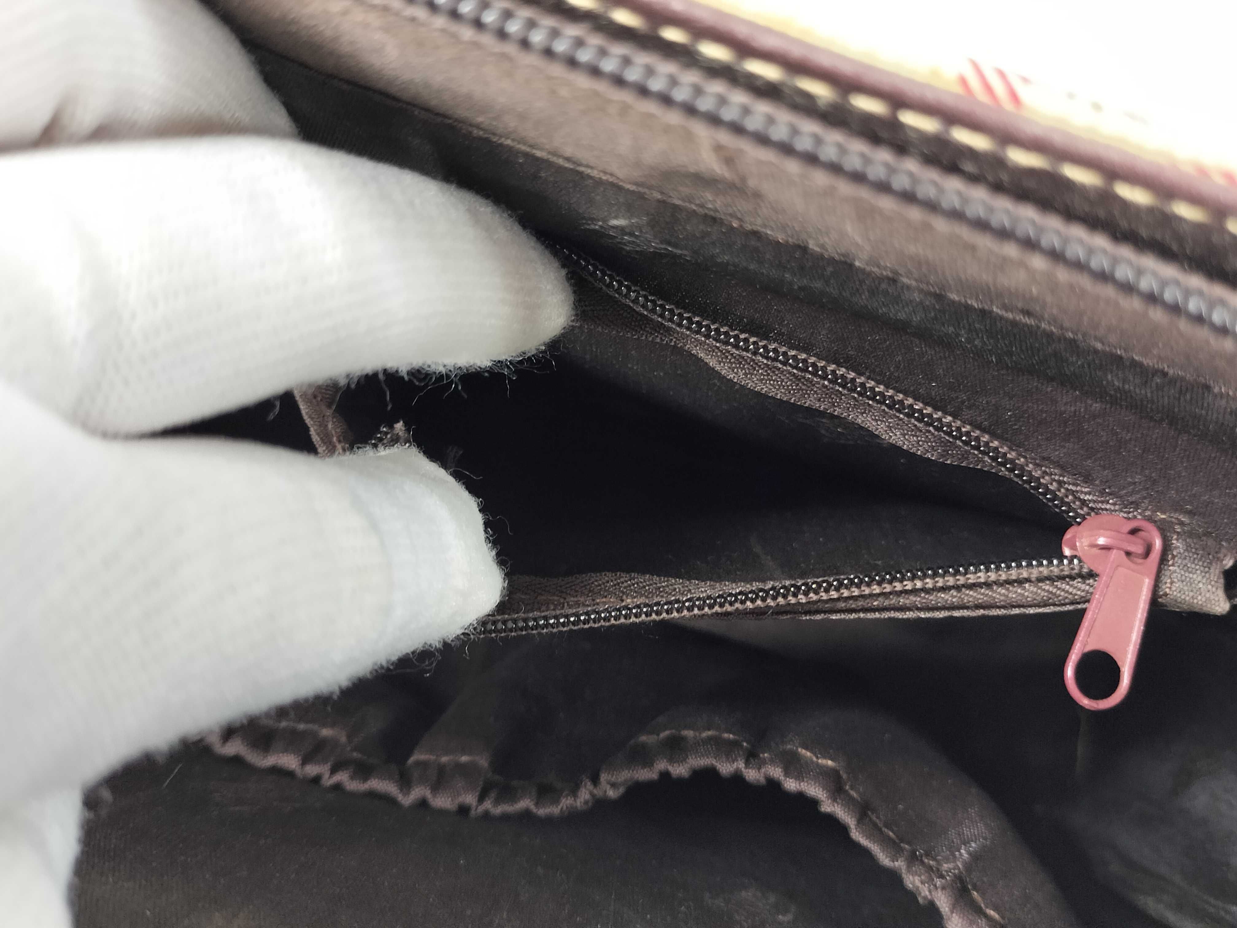 Burberrys Hand Tote Handbag — view 11