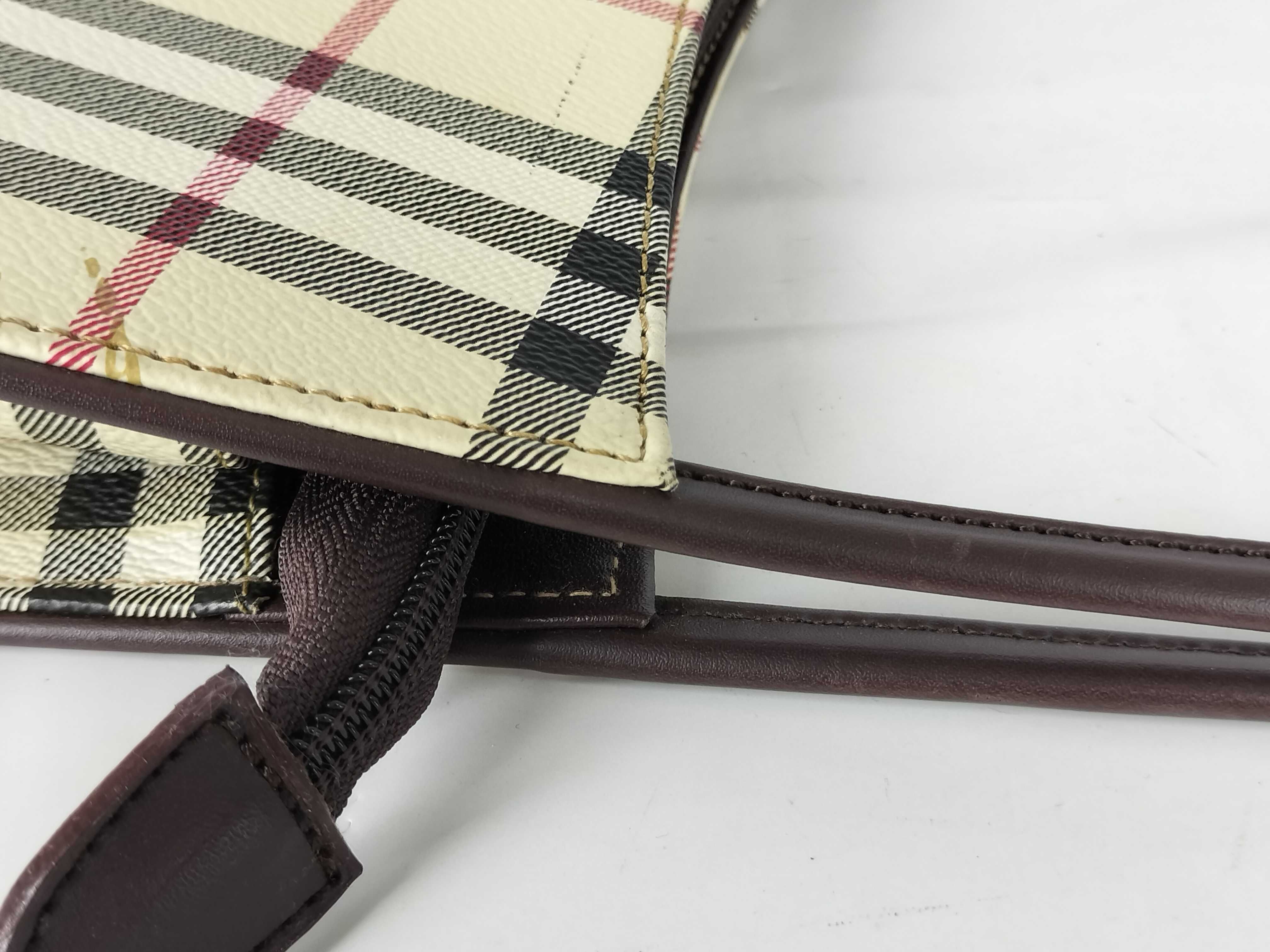 Burberrys Hand Tote Handbag — view 5
