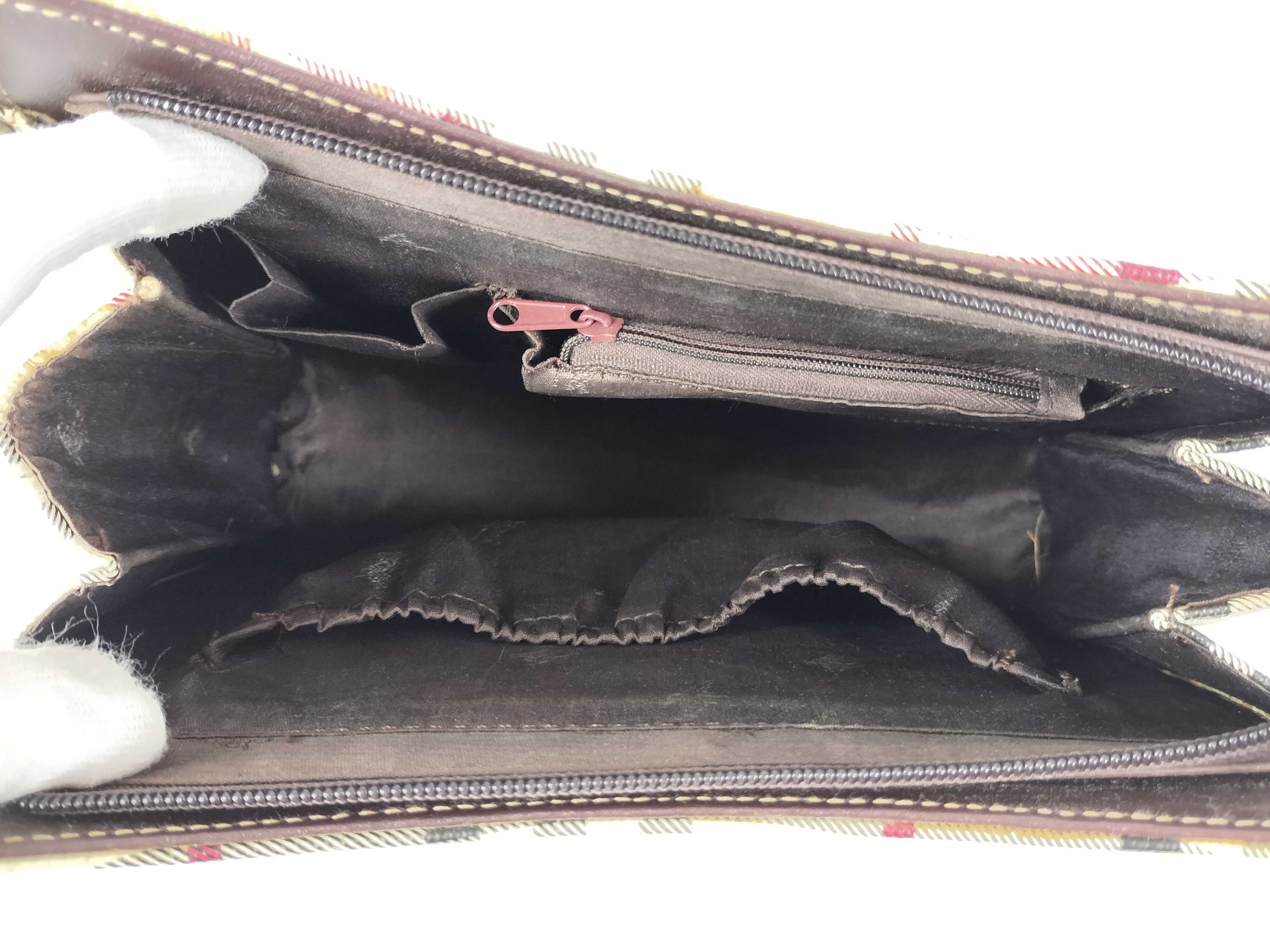 Burberrys Hand Tote Handbag — view 10