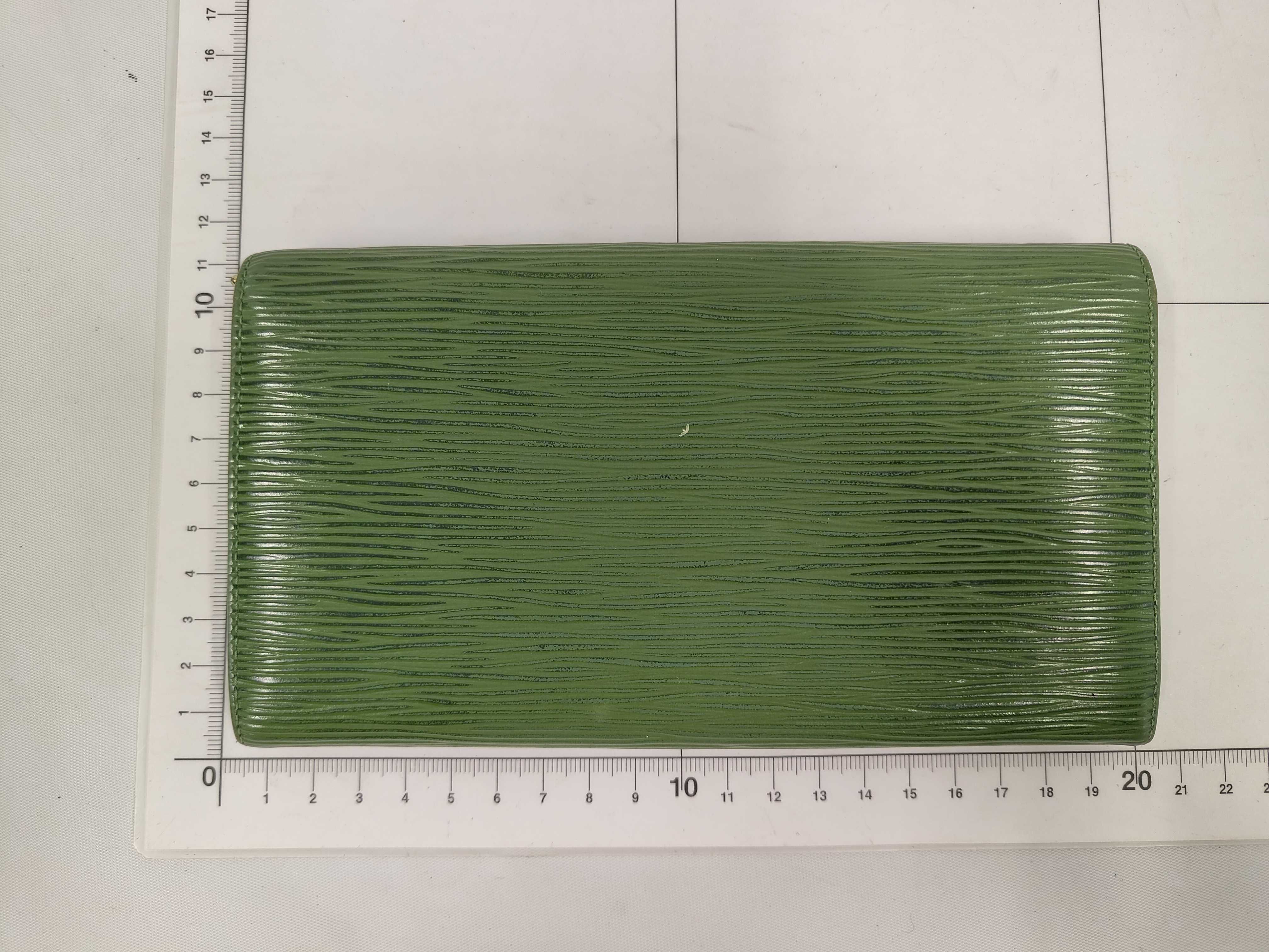 Epi Portemonnaie Credit Wallet — view 2