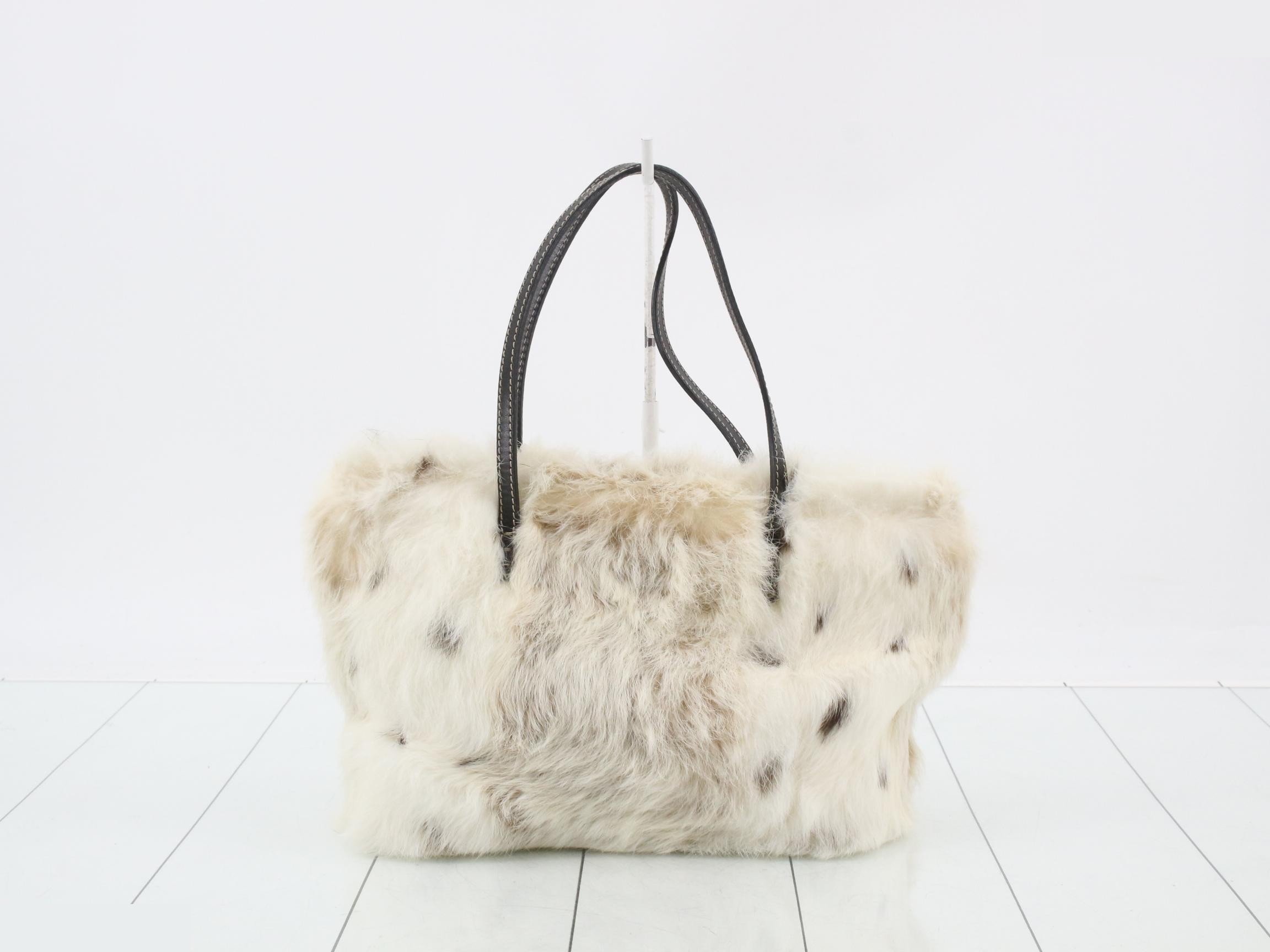 Fur bags and tote bags — view 2