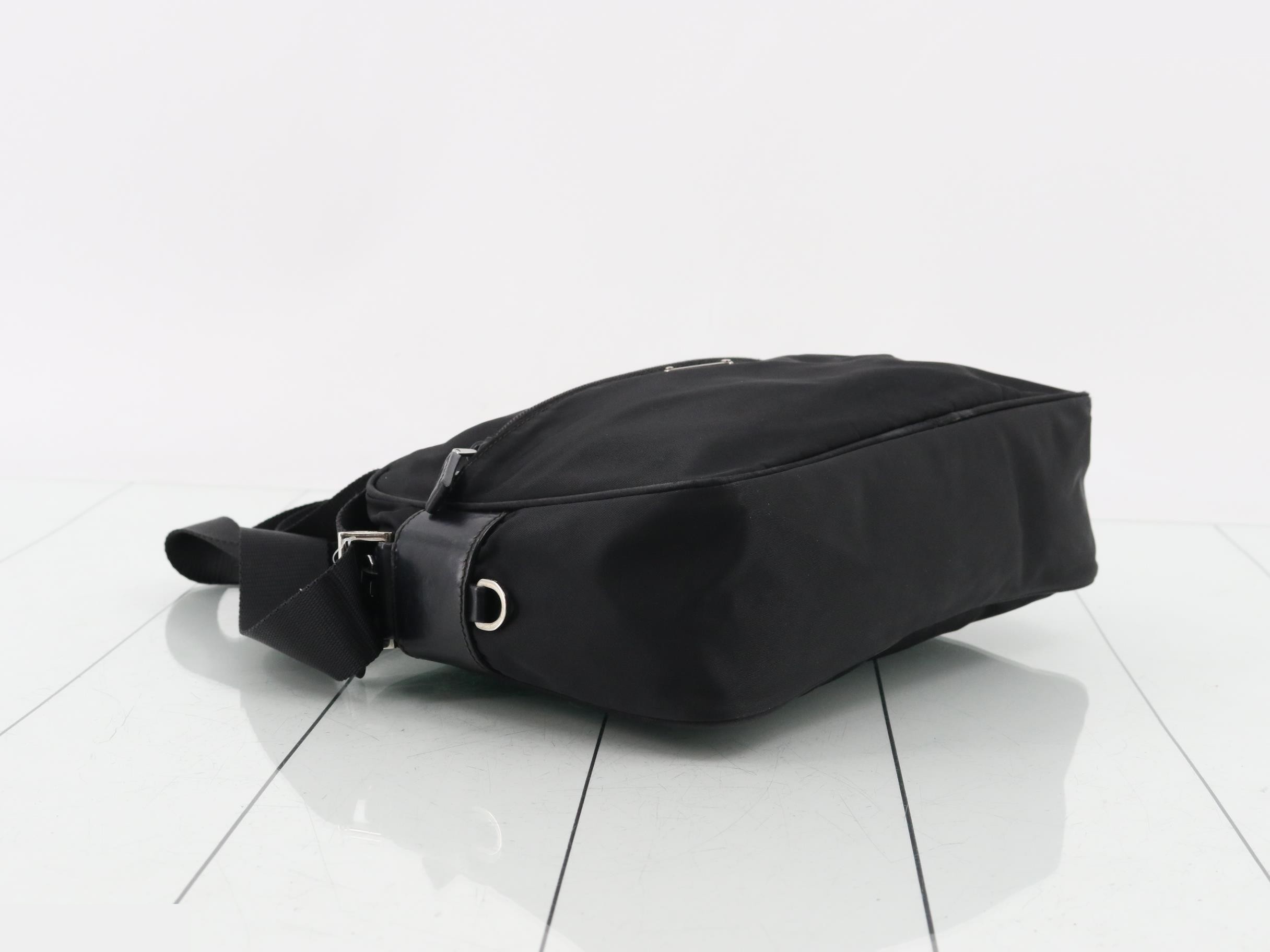 Shoulder bag, Tessuto, black — view 5