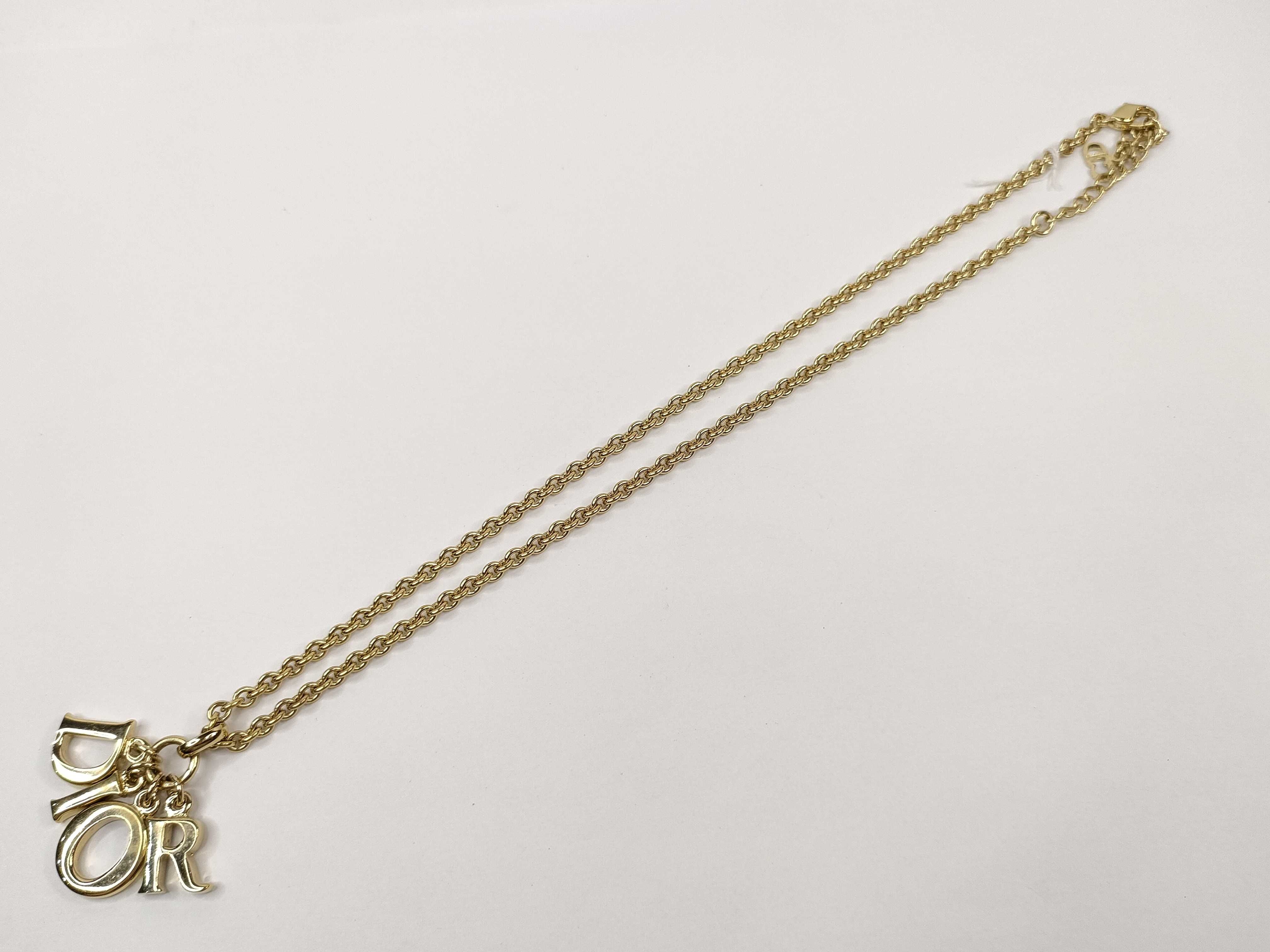 logo necklace, excellent condition. — view 9