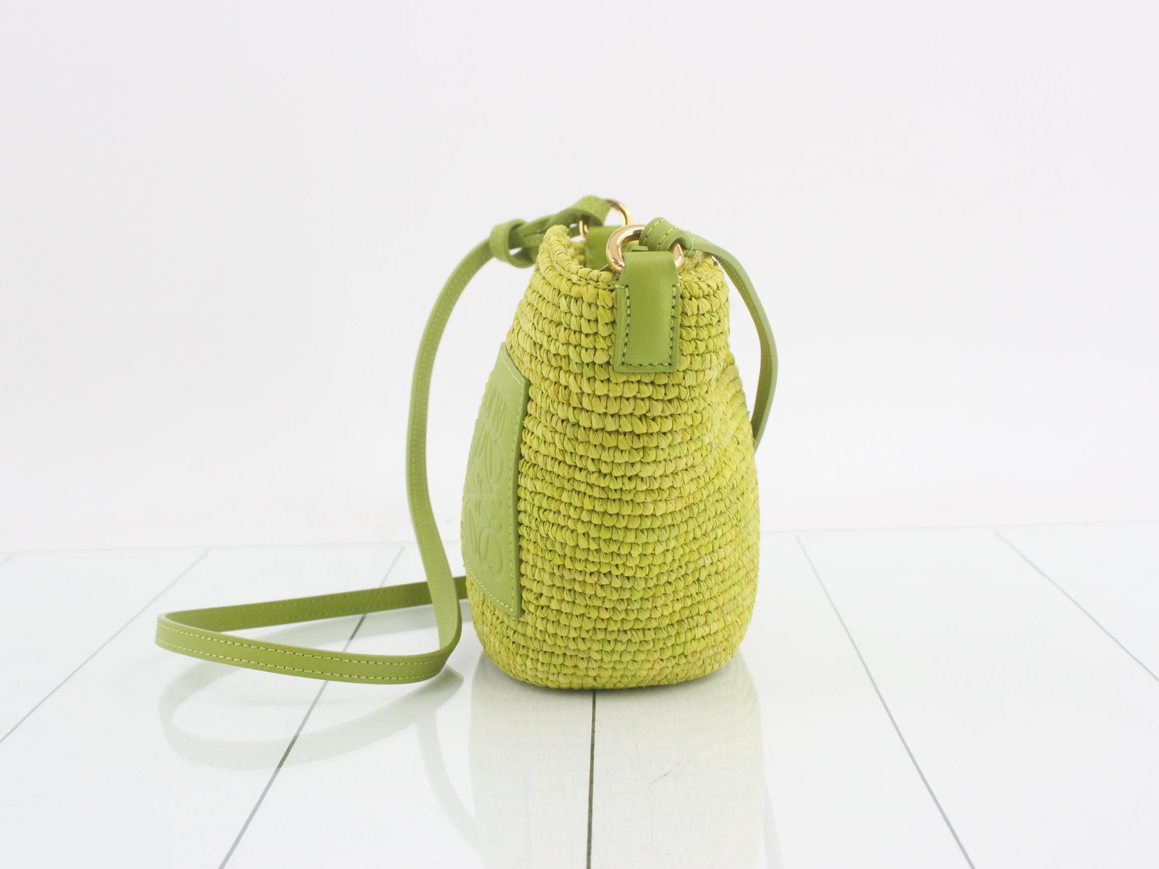 Slit Pouch Bag / Basket Bag, Raffia, Green — view 3
