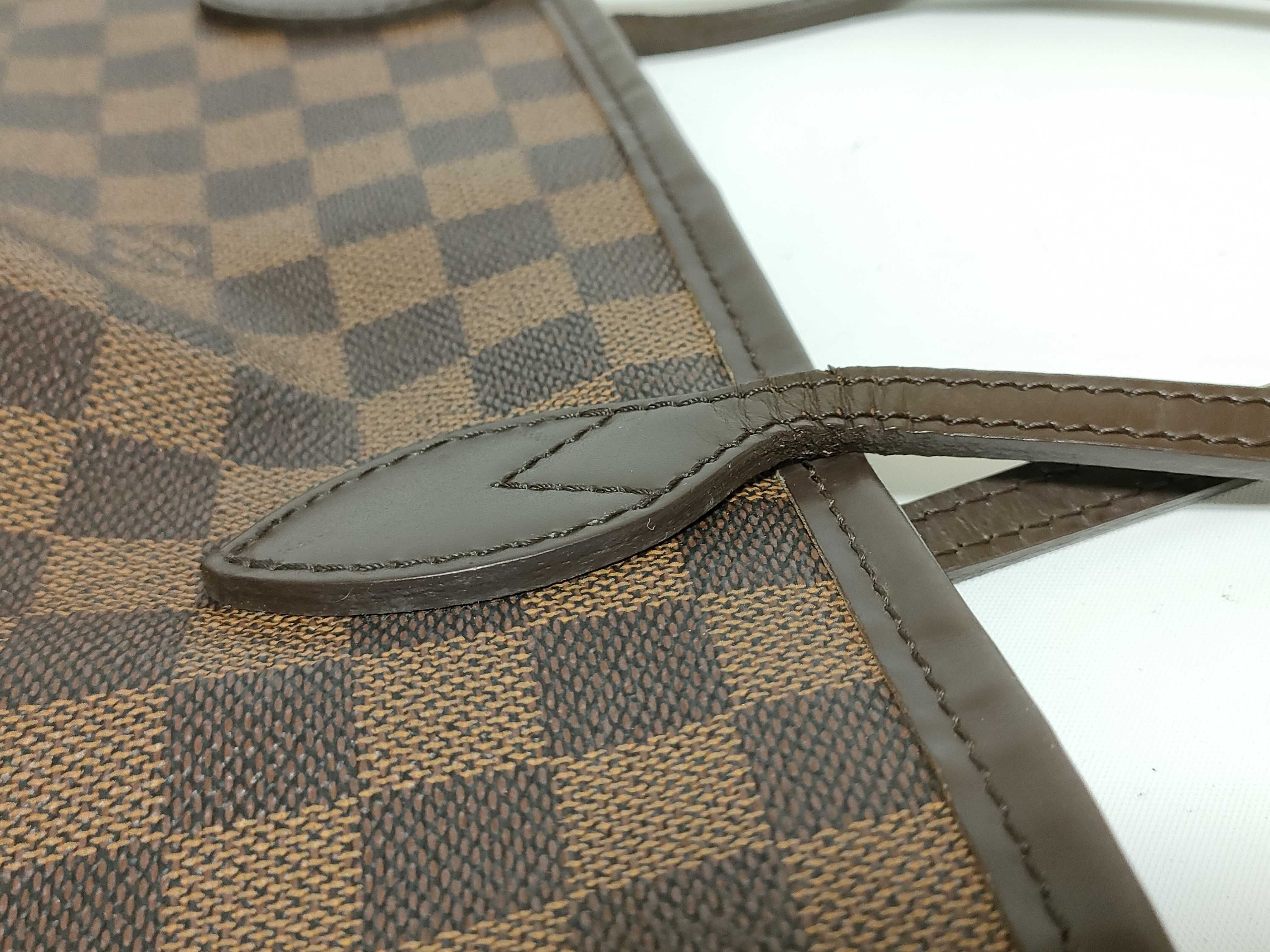 Damier Neverfull MM Tote Bag — view 5