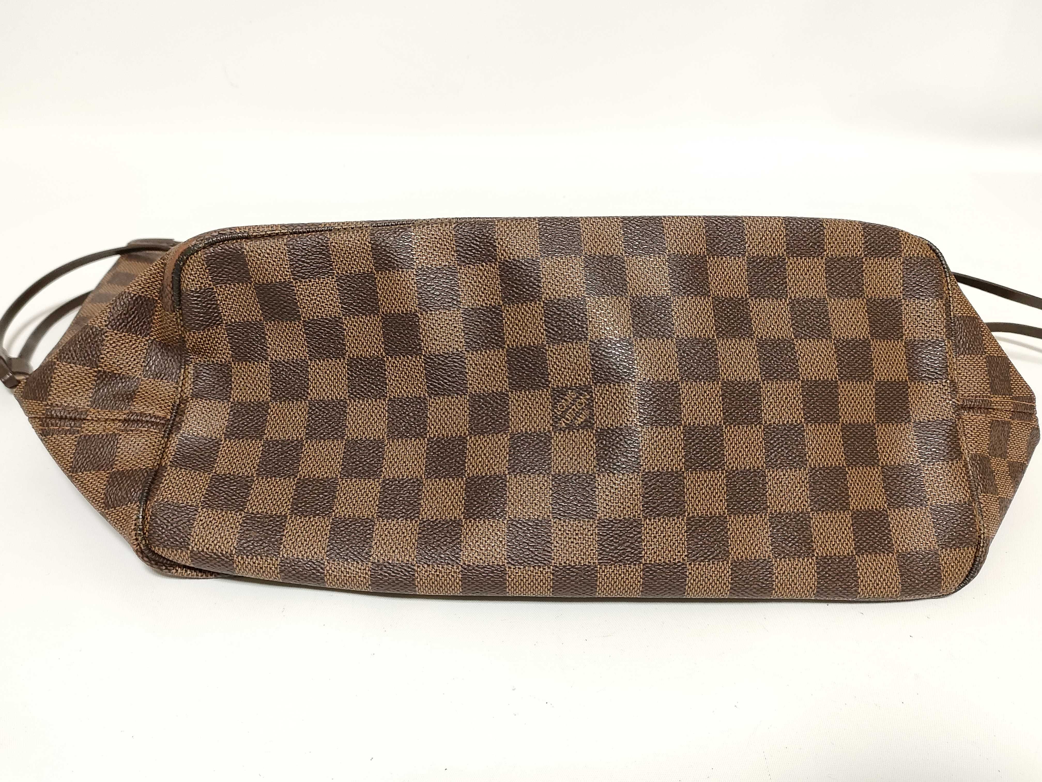 Damier Neverfull MM Tote Bag — view 8