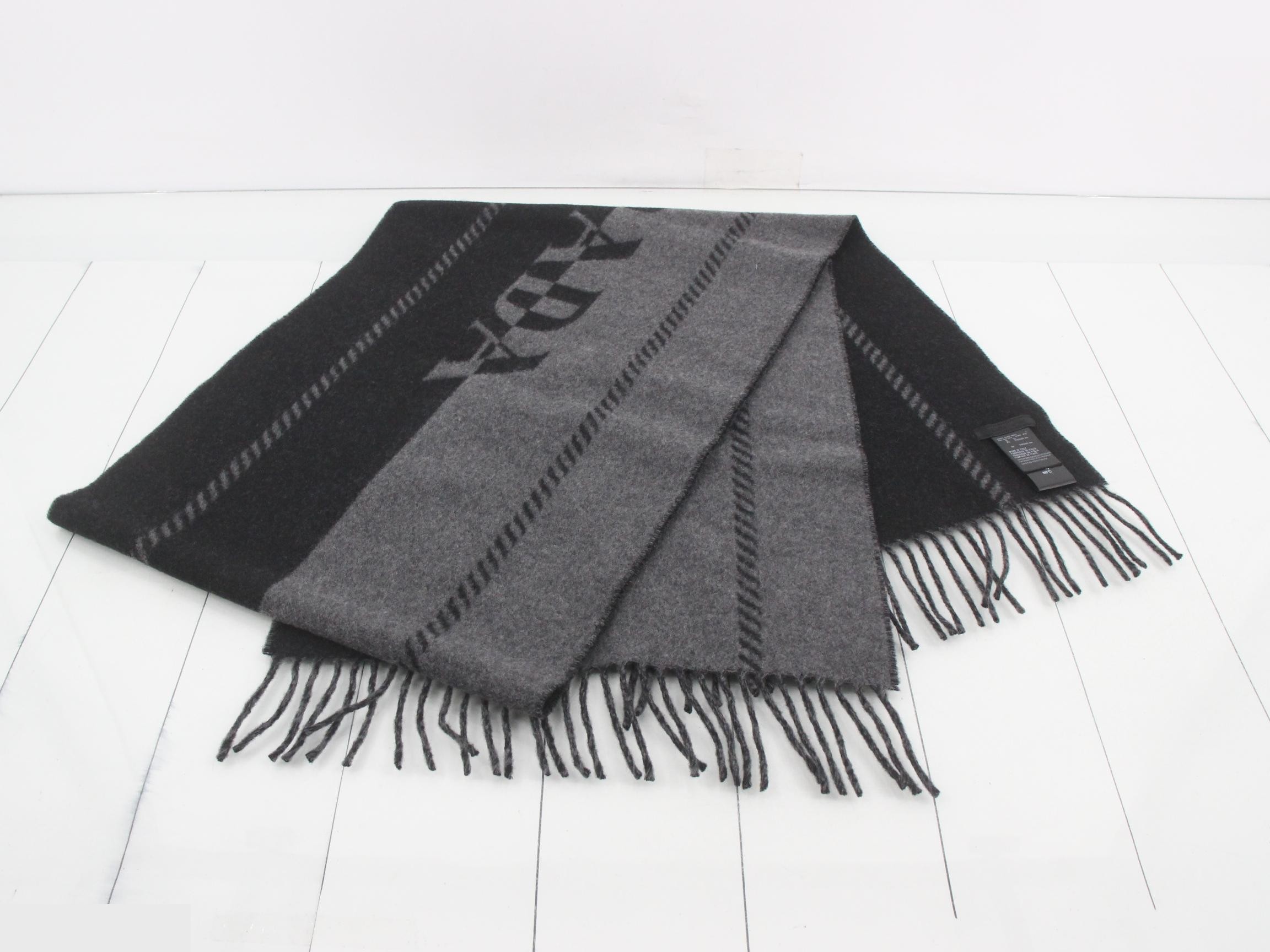 Wool scarf, black — view 3