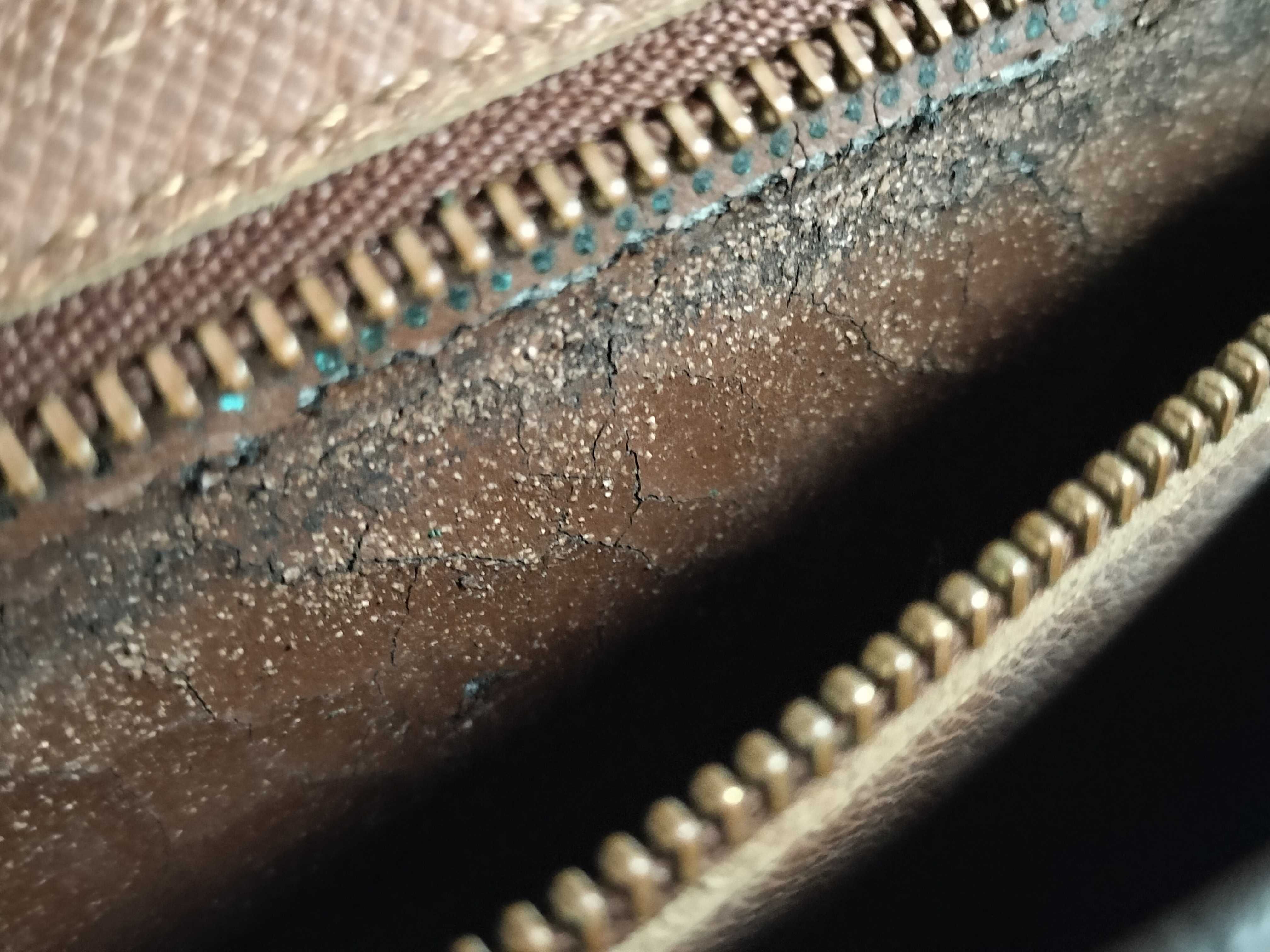 Monogram M51801 Port Envelope Second Bag — view 8