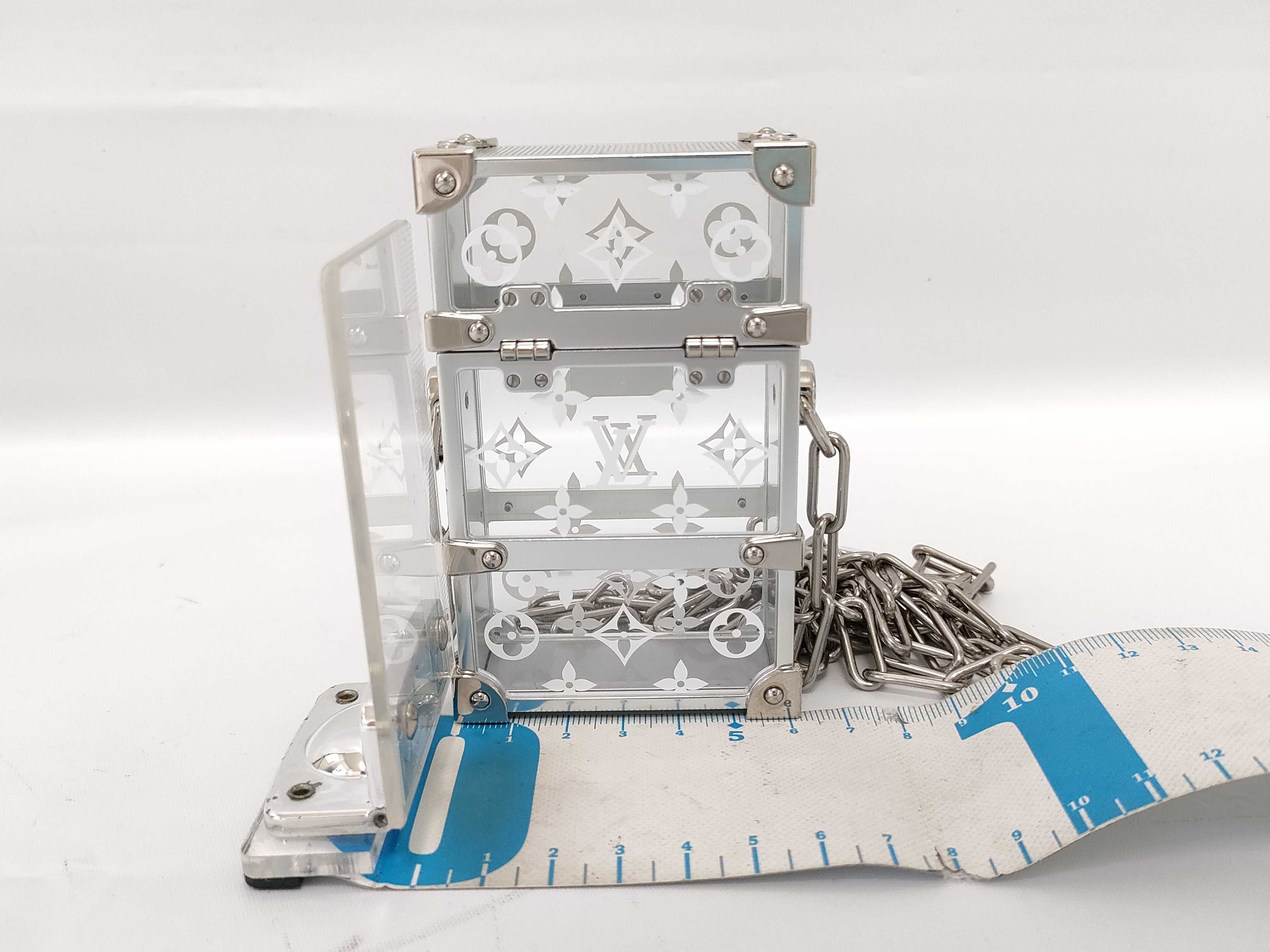 Eclipse Trunk Box Chain Shoulder Bag — view 2