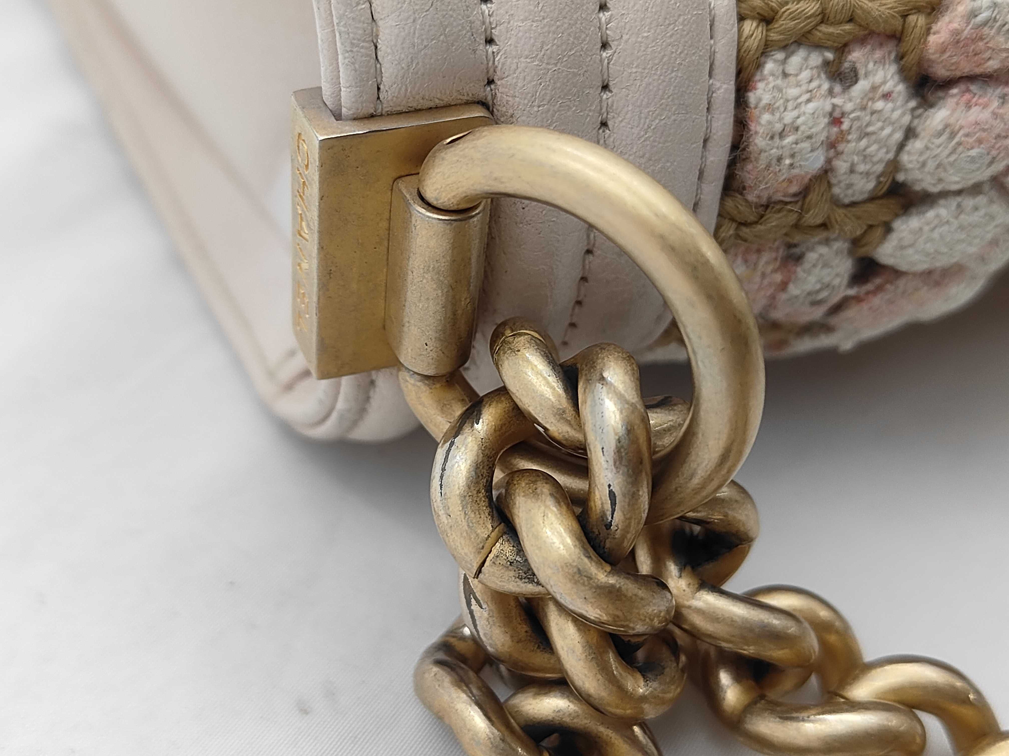 Boy Chanel Chain Shoulder Canvas Pink Shoulder Bag — view 5