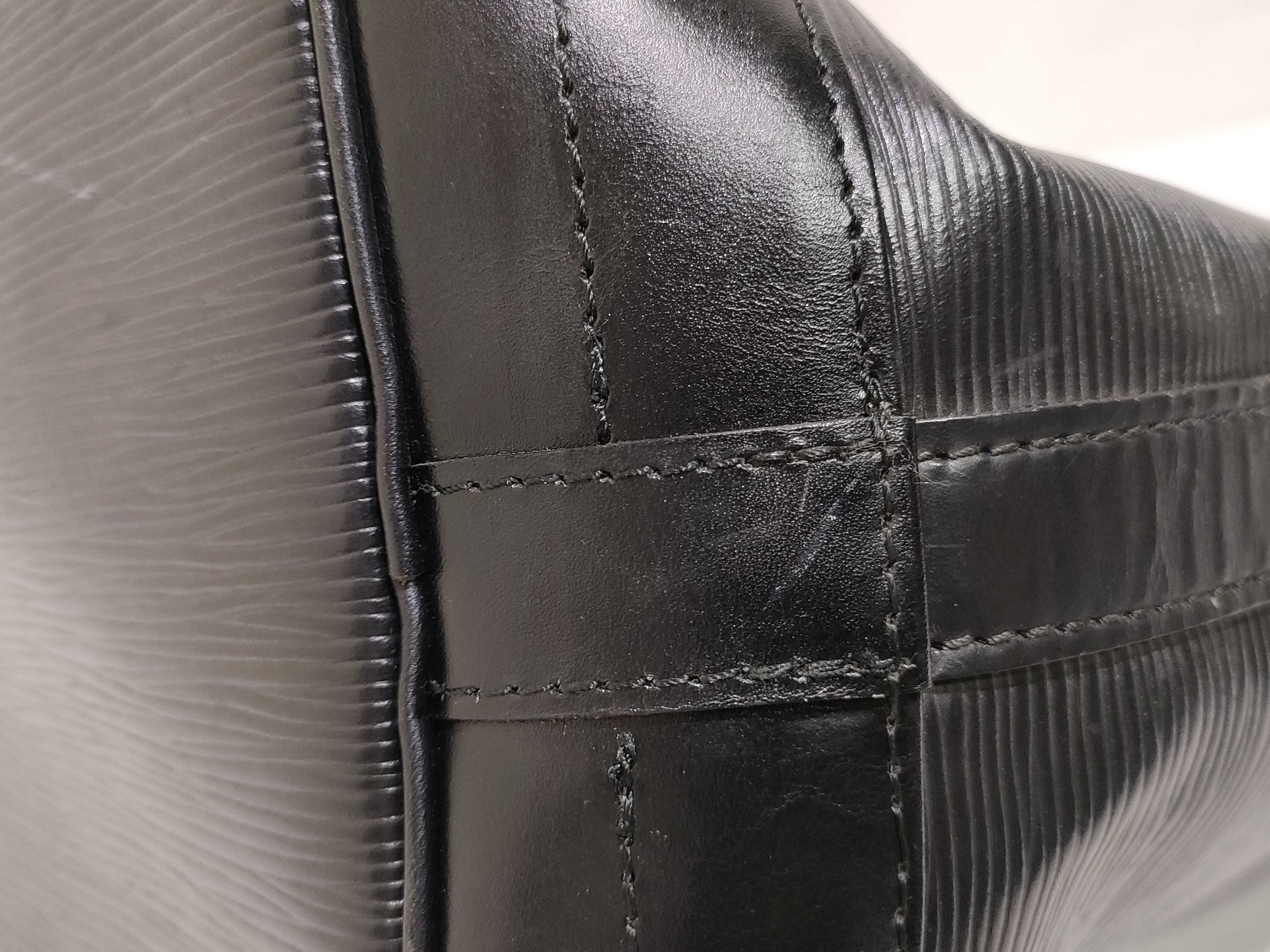 Epi Noe Noir Shoulder Bag — view 12