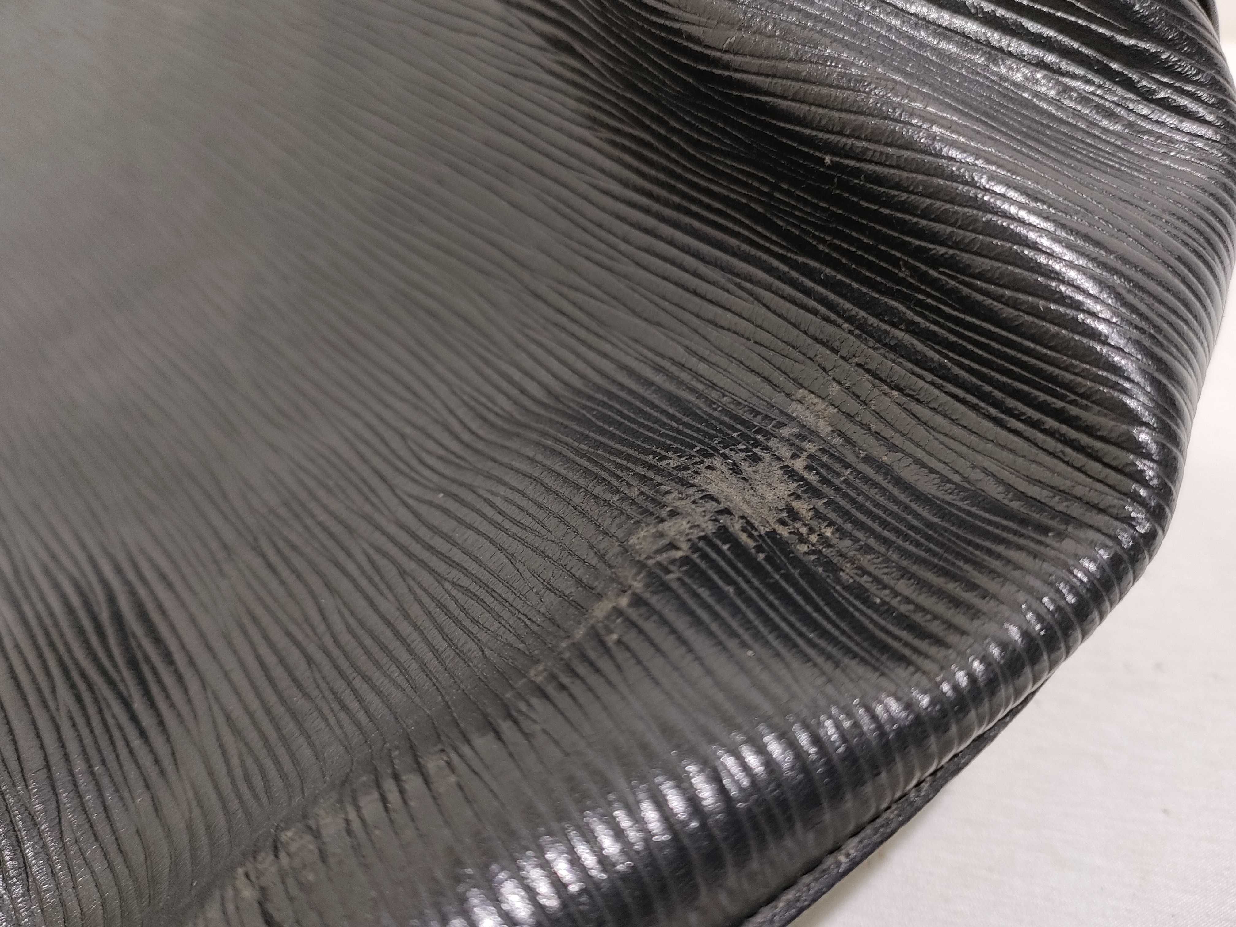 Epi Noe Noir Shoulder Bag — view 15