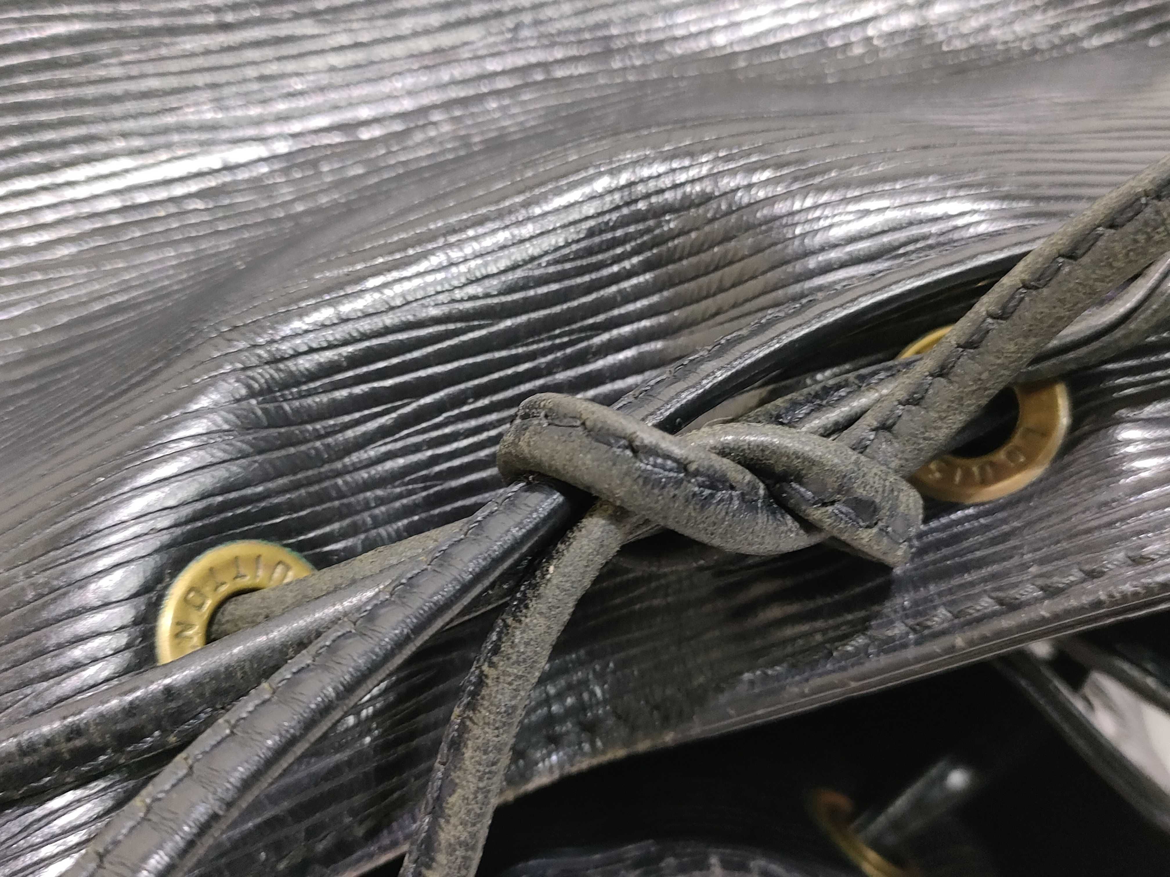 Epi Noe Noir Shoulder Bag — view 8