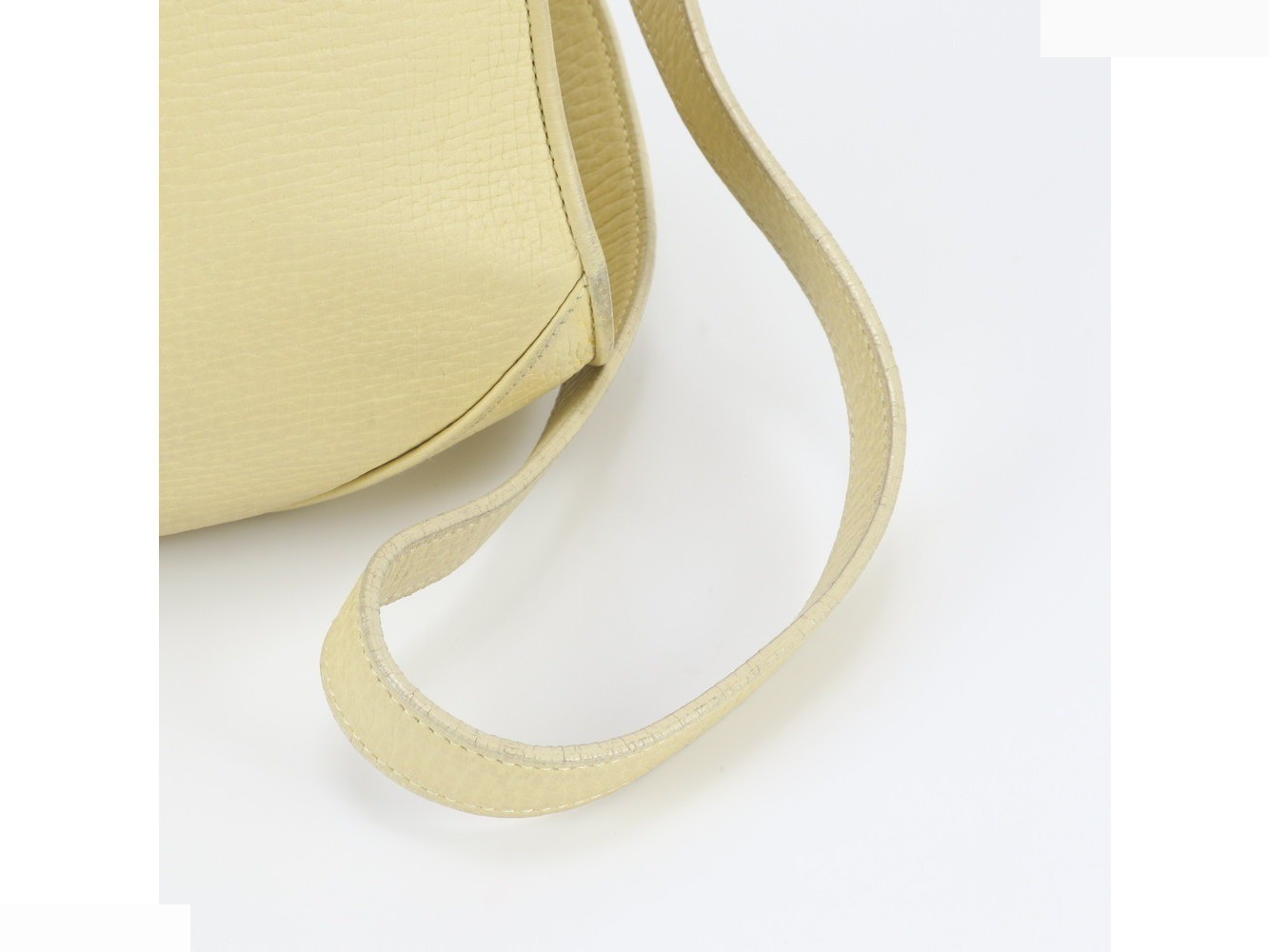 Leather shoulder bag, crossbody bag. — view 2