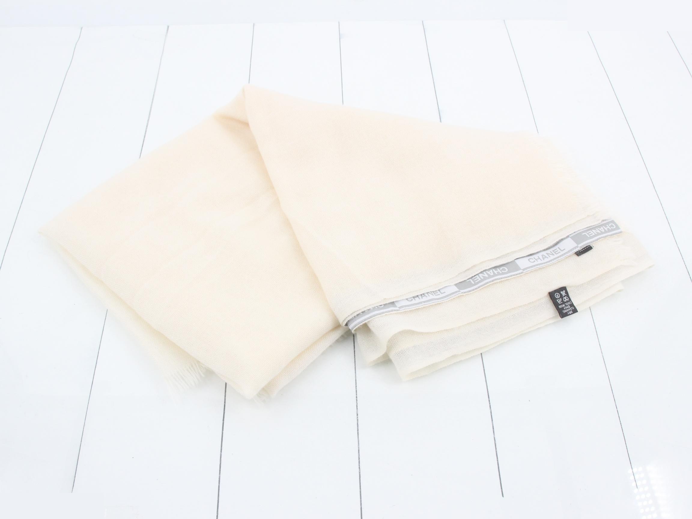 Cashmere Icon Series (Accessories) - Scarf — view 2