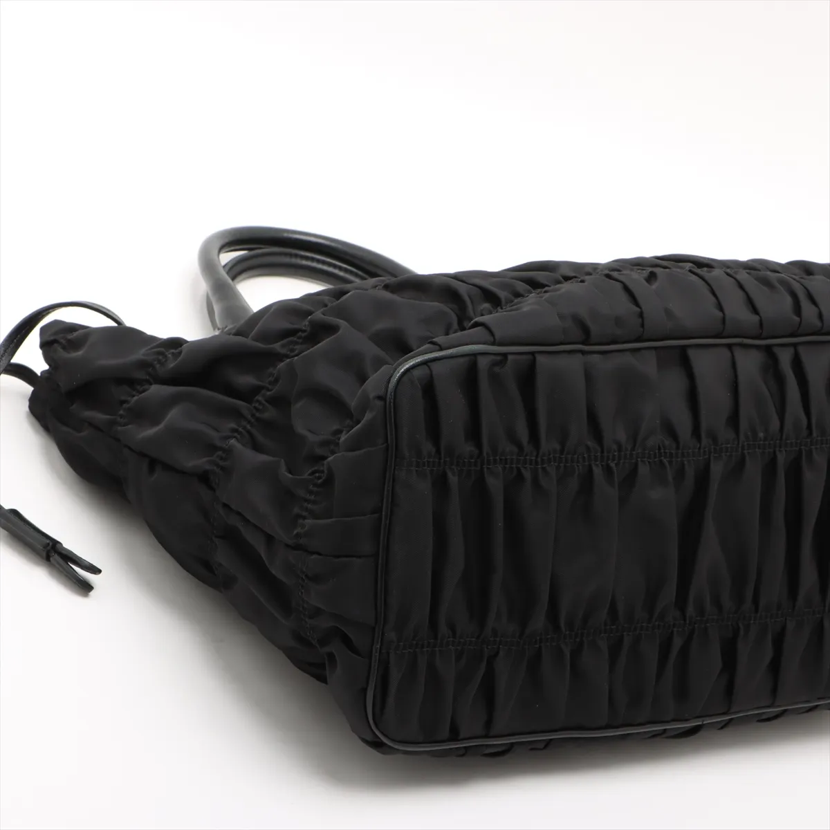 Tessuto Gaufre Nylon x Leather Tote Bag Black B1788M Bearer Guarantee — view 4