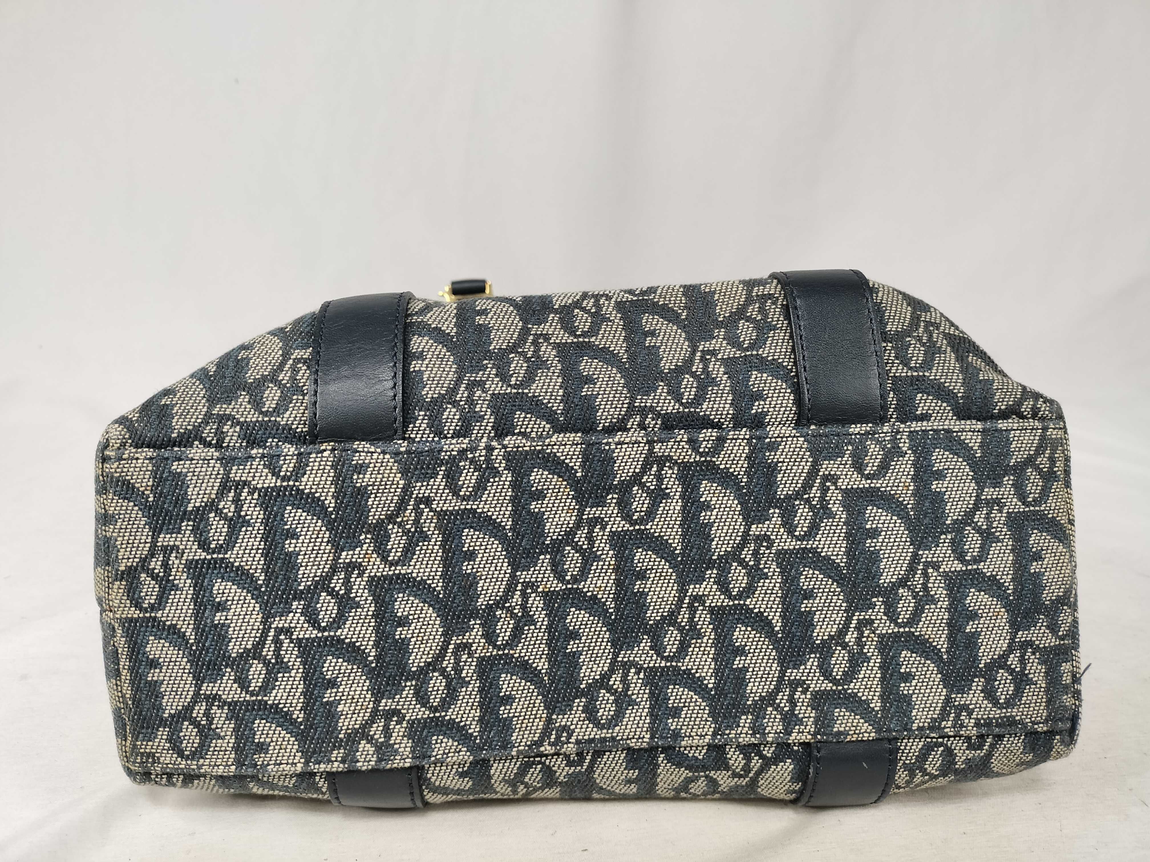 Trotter Shoulder Tote Bag, Canvas Leather Tote Bag — view 7