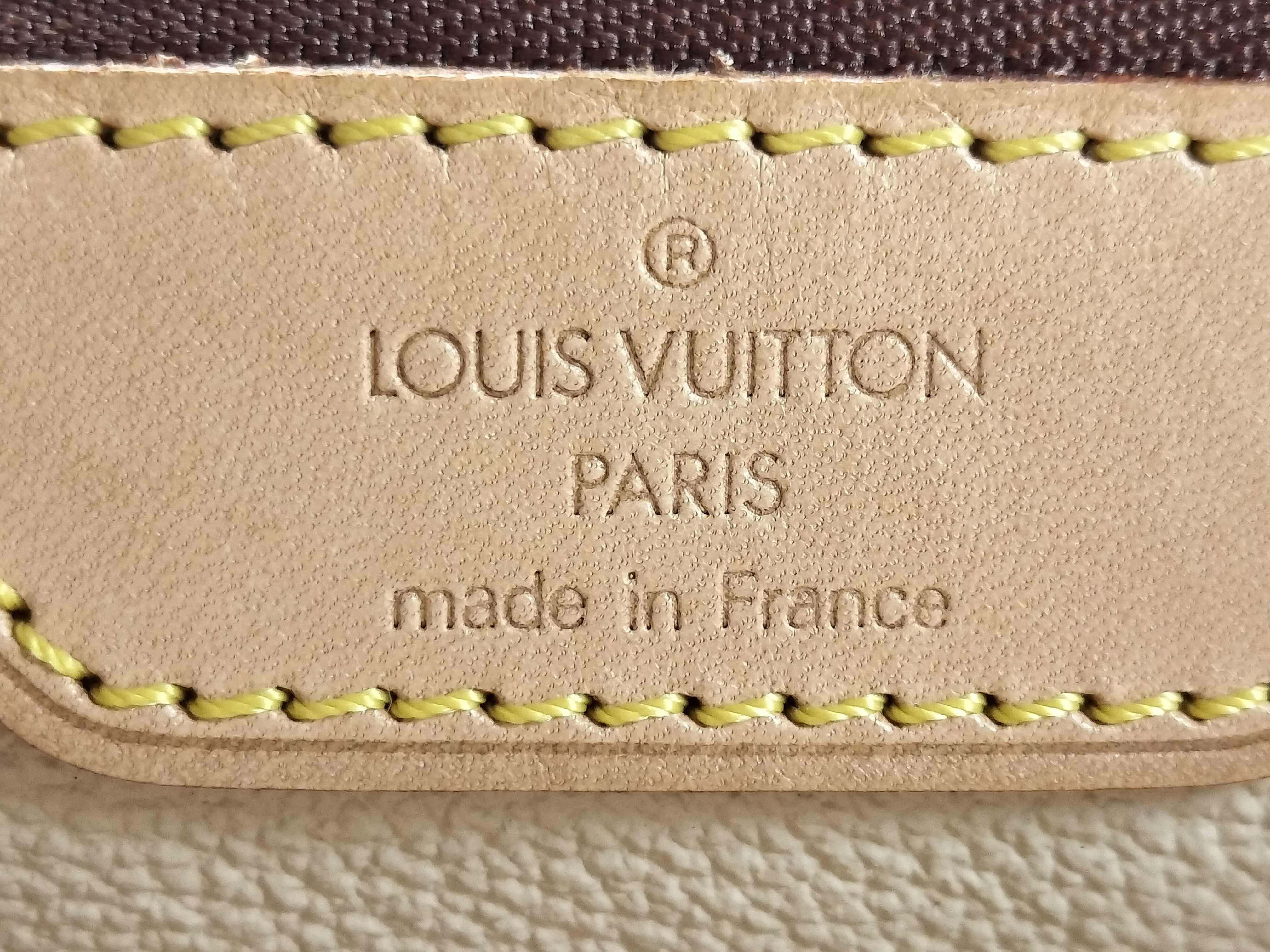 Monogram Louis Vuitton Bucket GM Tote Bag — view 11