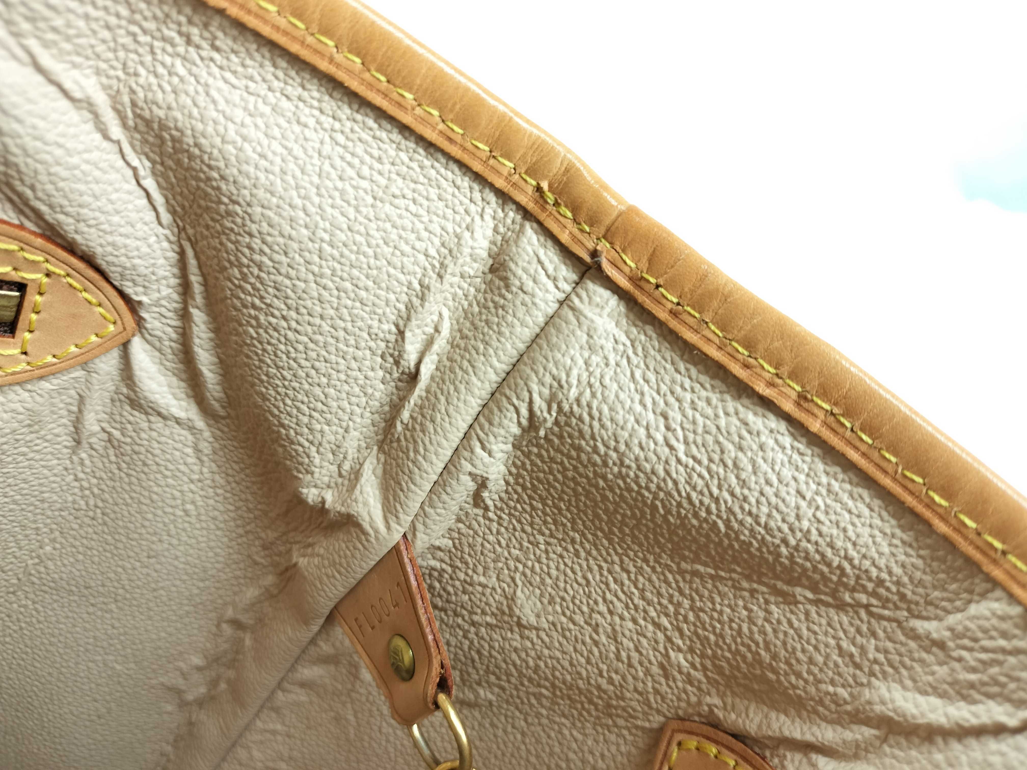 Monogram Louis Vuitton Bucket GM Tote Bag — view 9