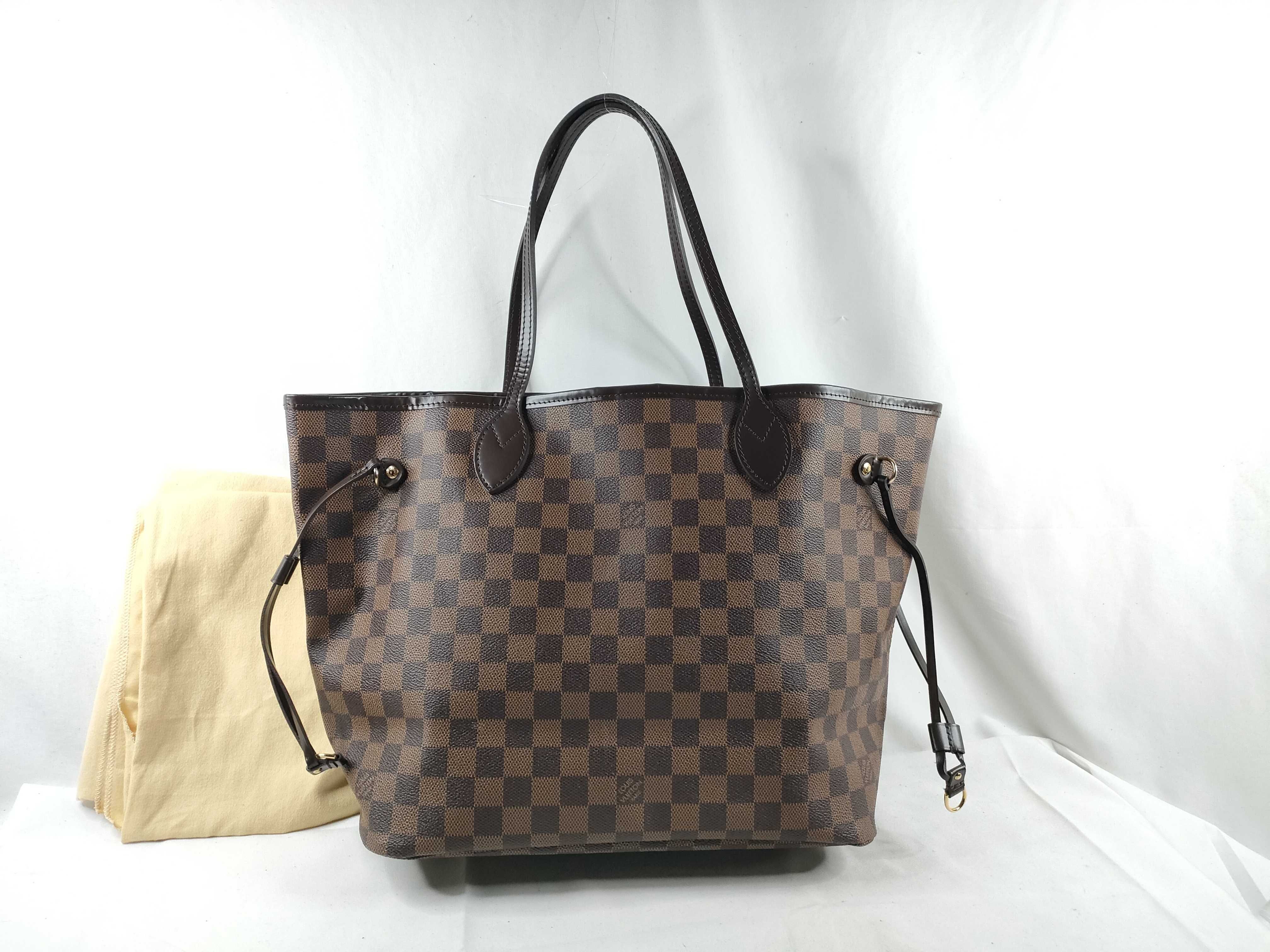 Damier LV Damier Neverfull MM Tote Bag