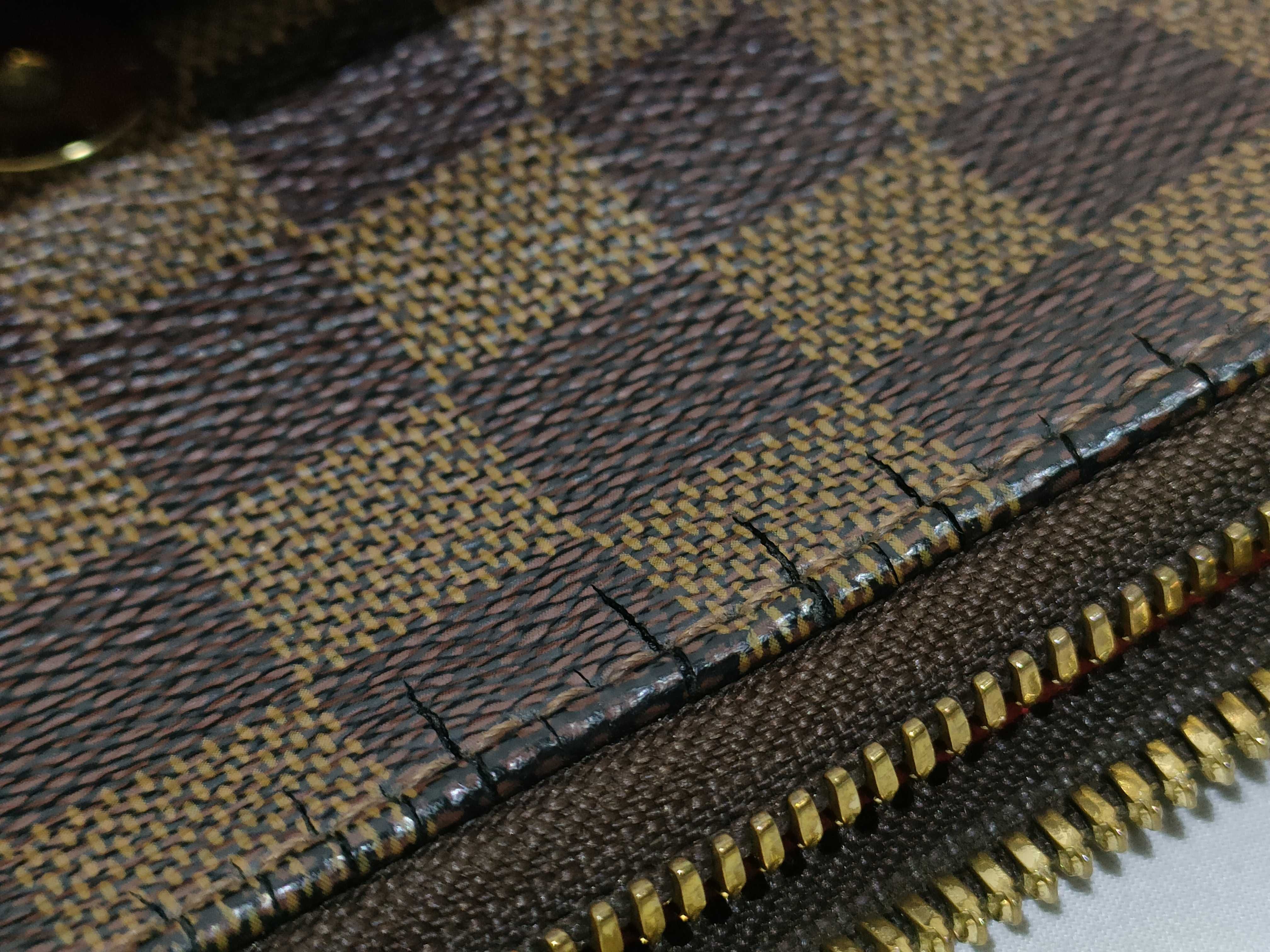 Damier LV Damier Bloomsbury N42251 Shoulder Bag — view 14