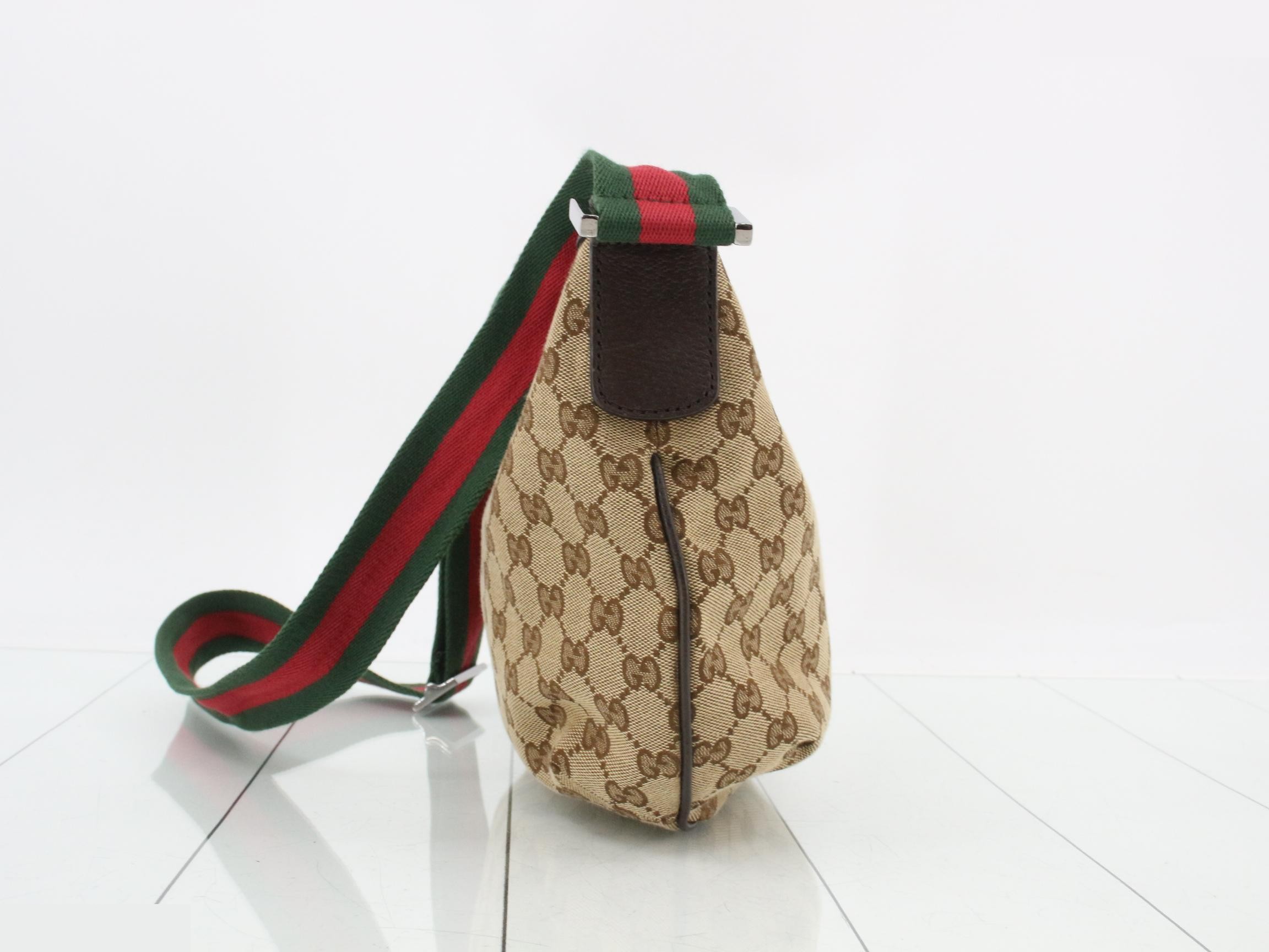 GG Canvas Sherry Hobo Shoulder Bag — view 3