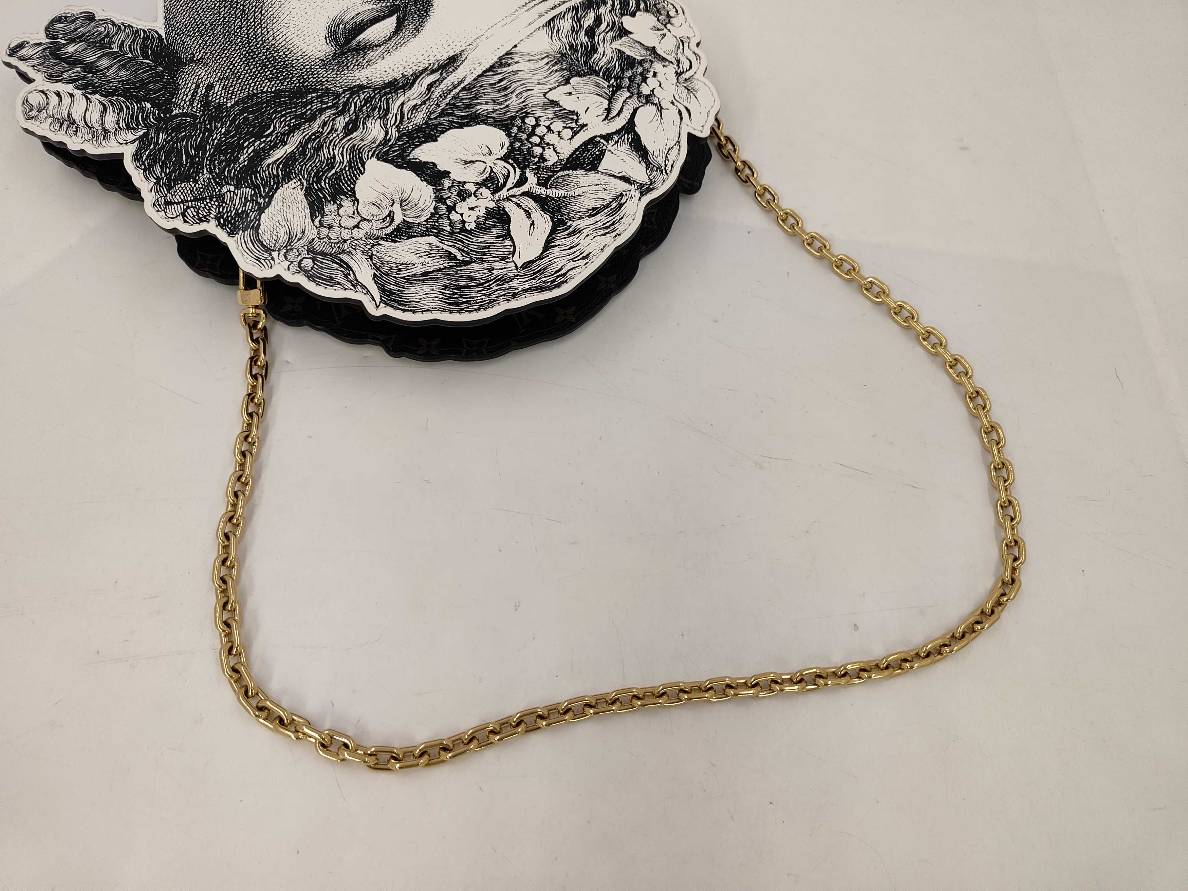 Chain Shoulder Bag — view 3