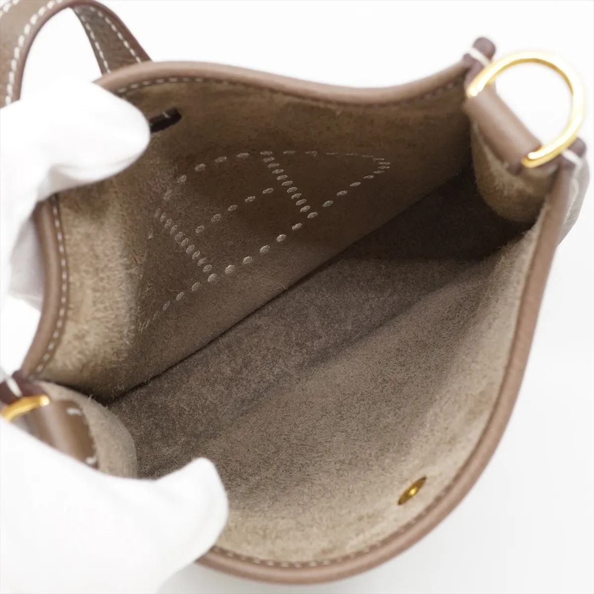 Evelyne 1 TPM Taurillon Clemence Shoulder Bag, Etoupe, Gold Hardware, Z: 2021, Dust bag included. — view 6
