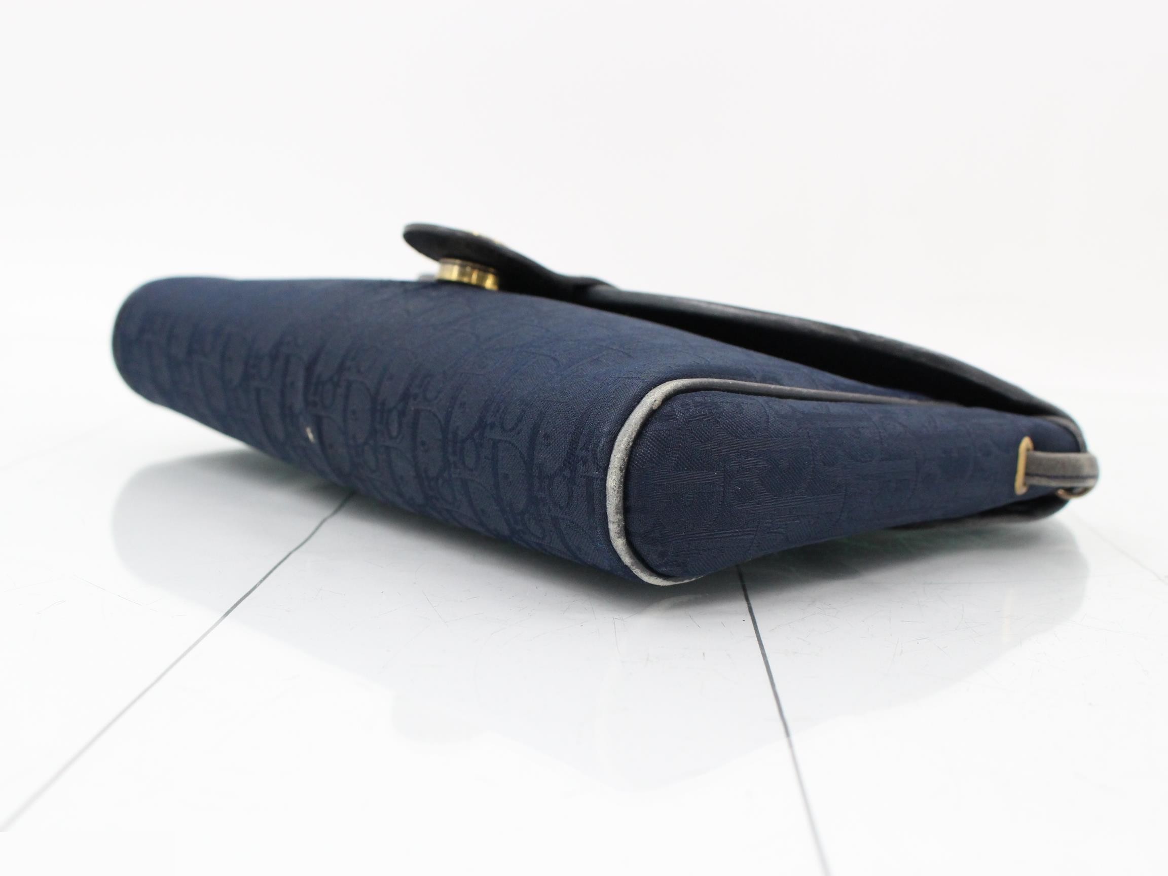 shoulder bag — view 6