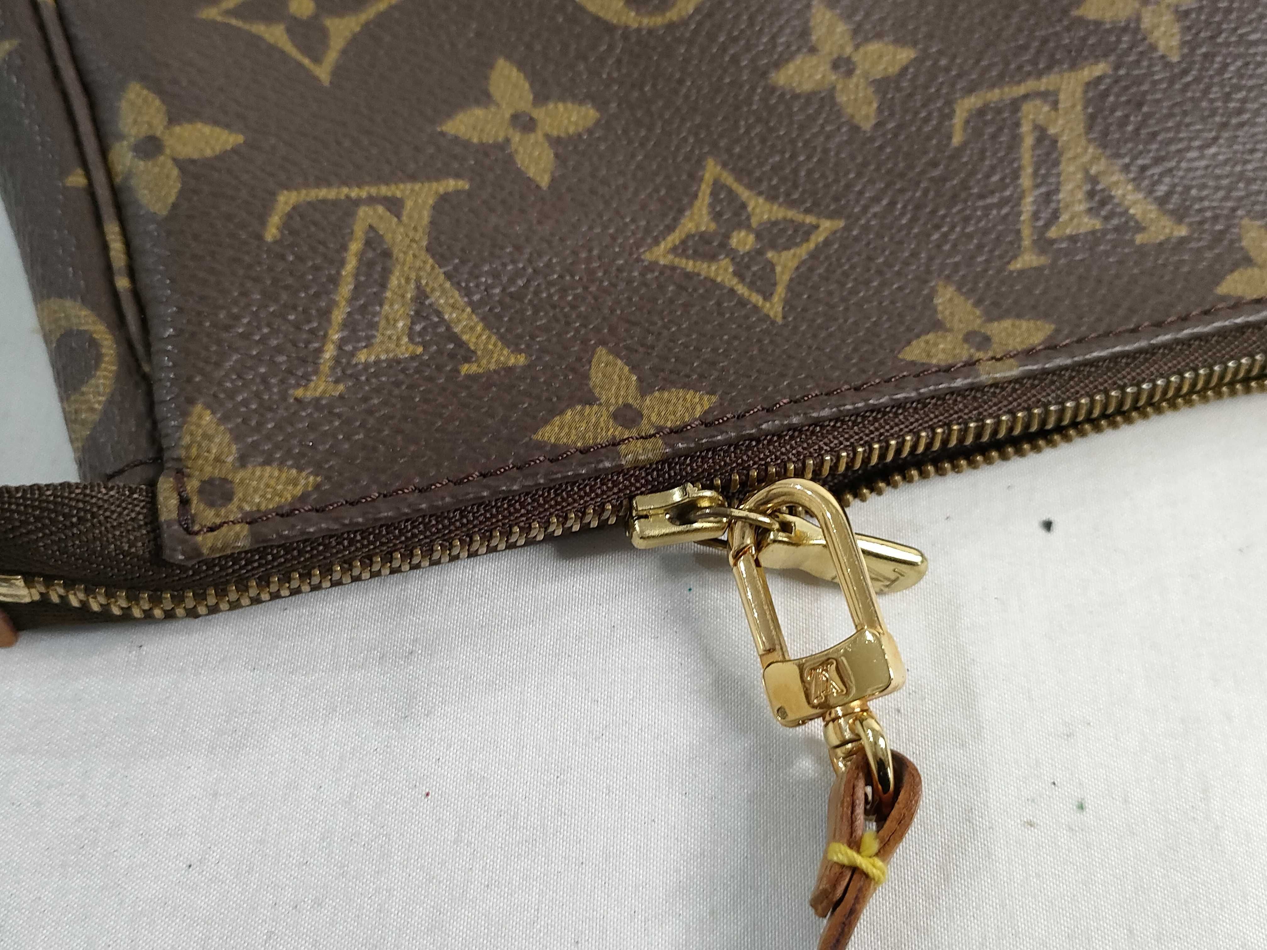 Monogram Louis Vuitton Monogram Accessoires Handbag — view 12