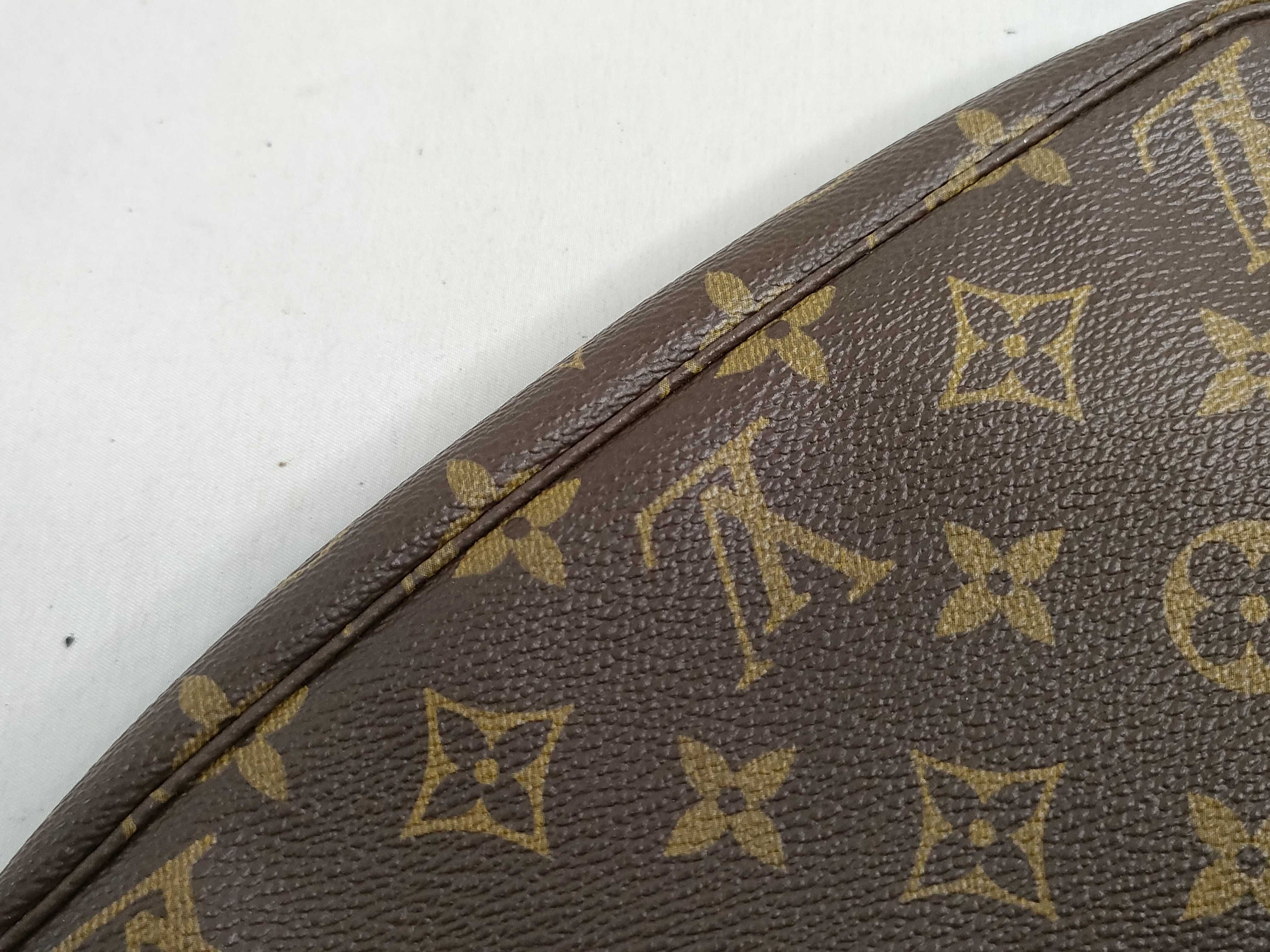 Monogram Louis Vuitton Monogram Accessoires Handbag — view 14