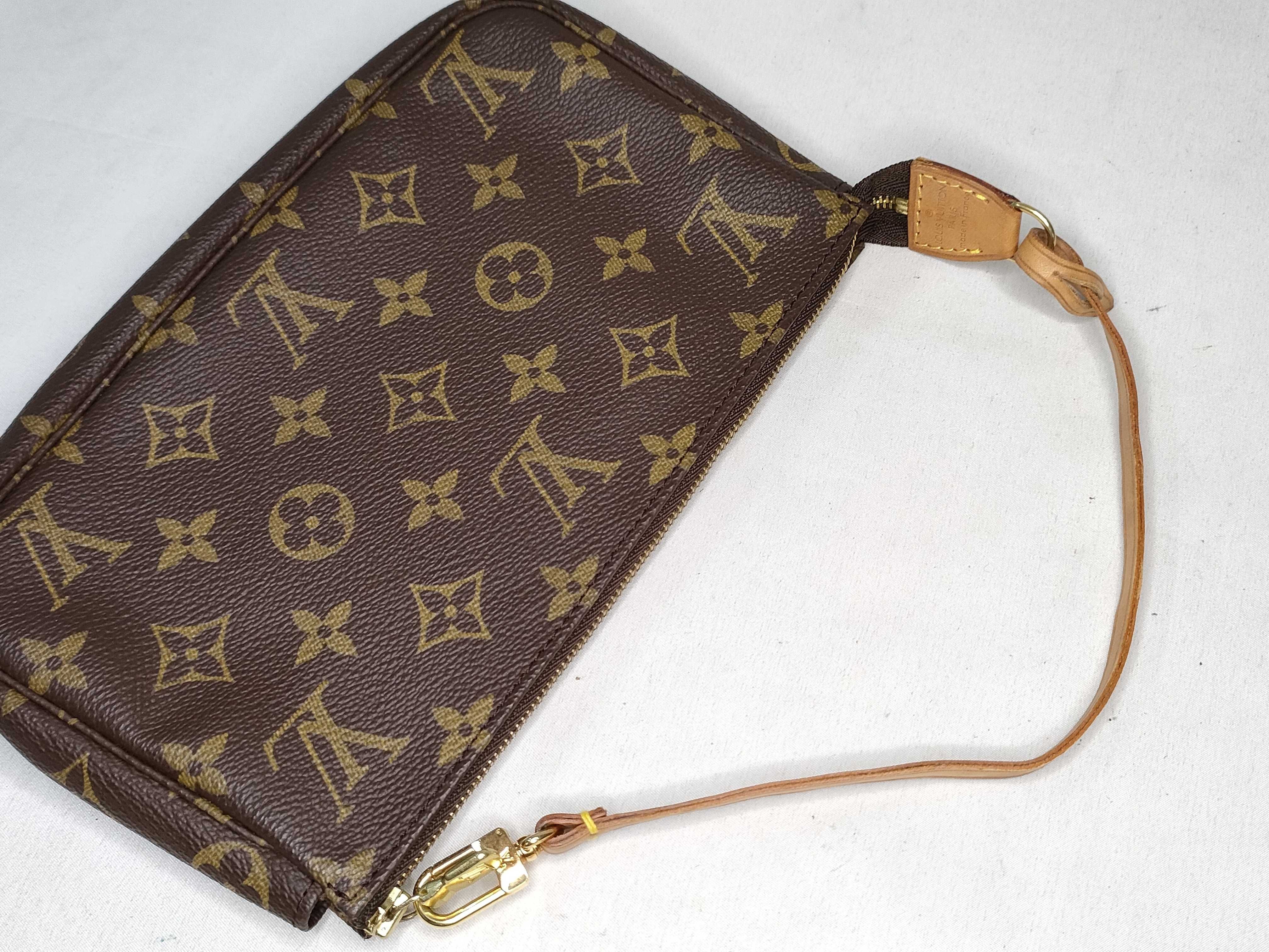 Monogram Louis Vuitton Monogram Accessoires Handbag — view 3