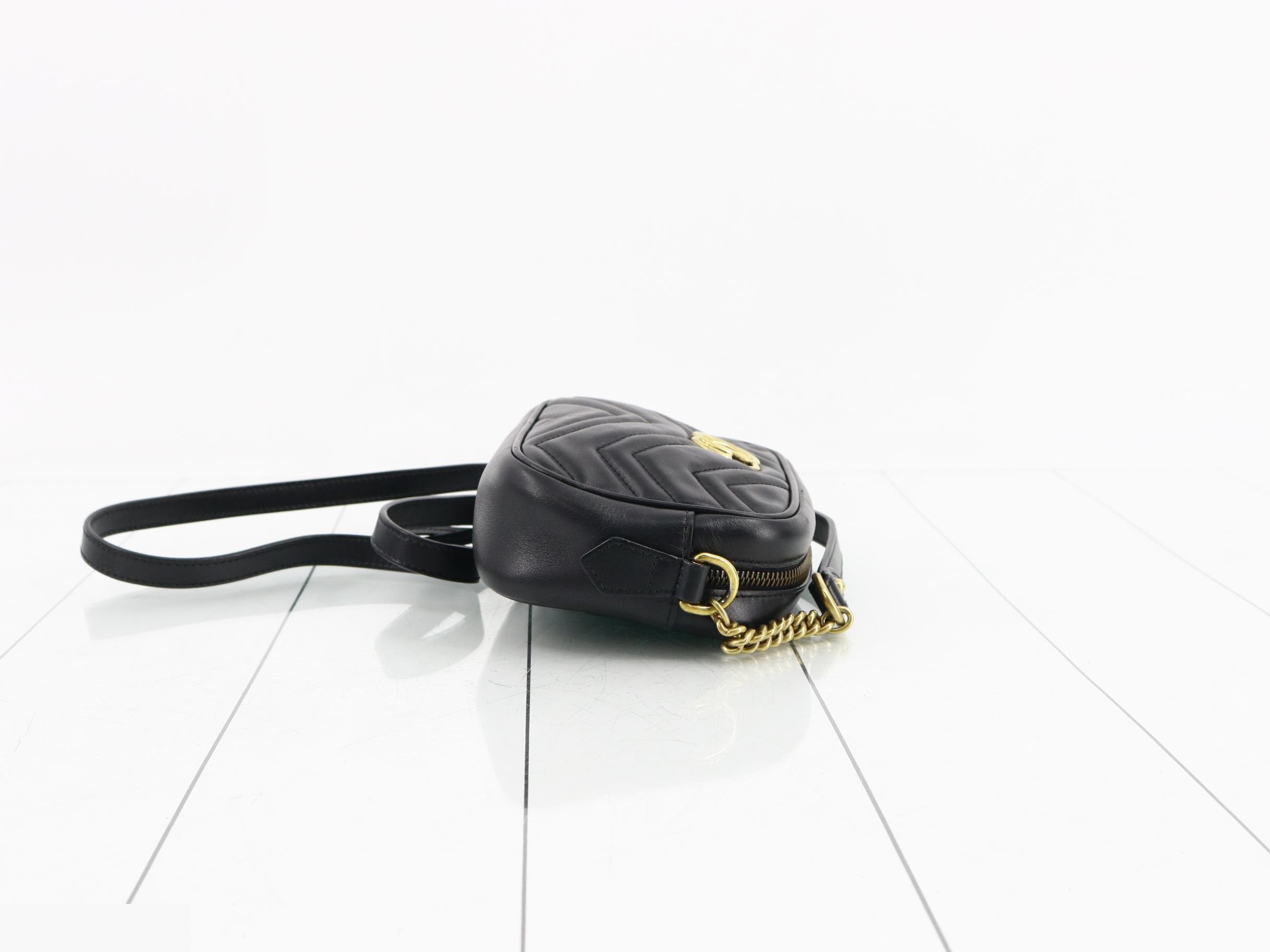 GG Marmont Leather Shoulder Bag — view 3