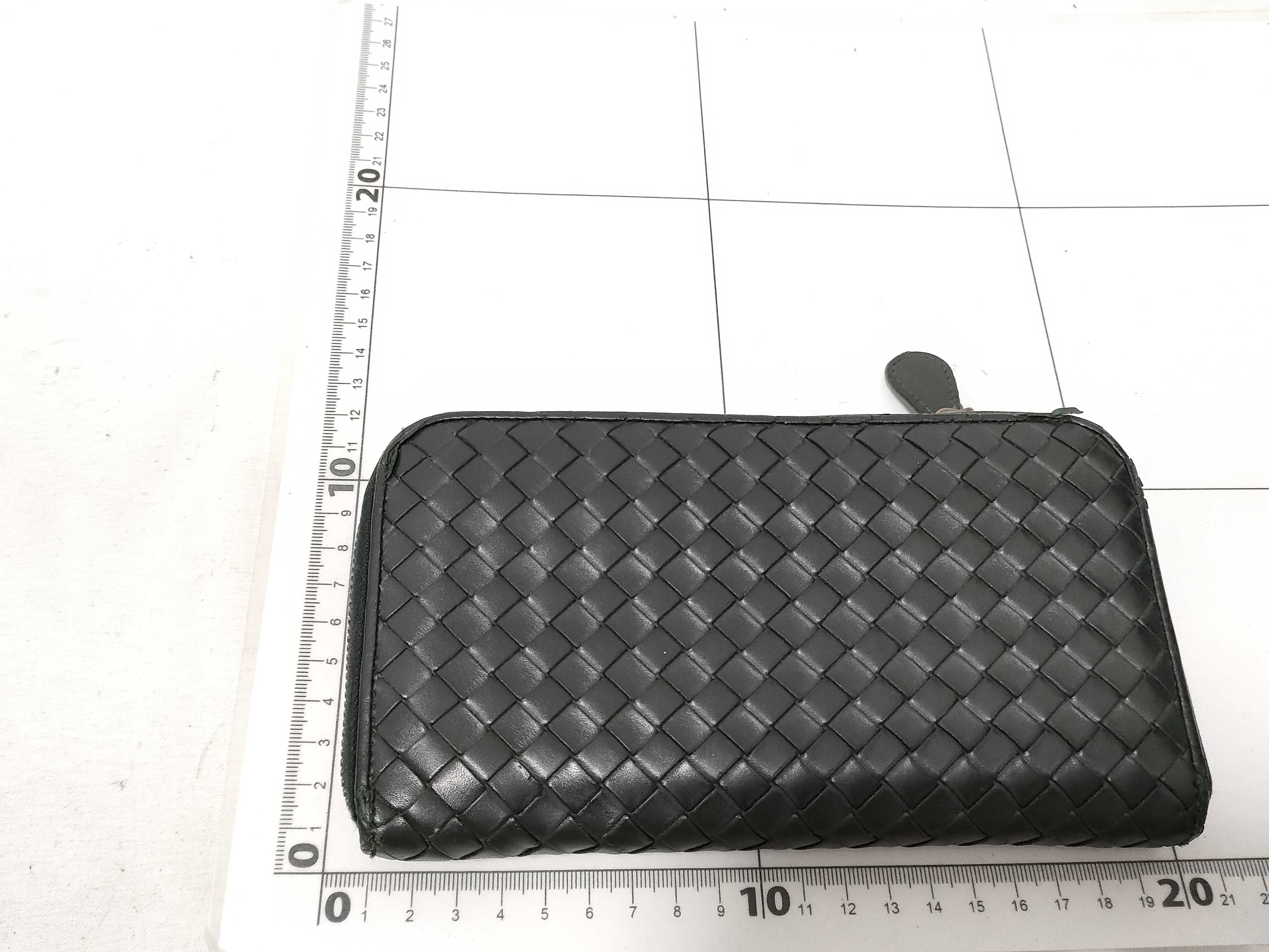 Intrecciato Round Zipper Long Wallet — view 2
