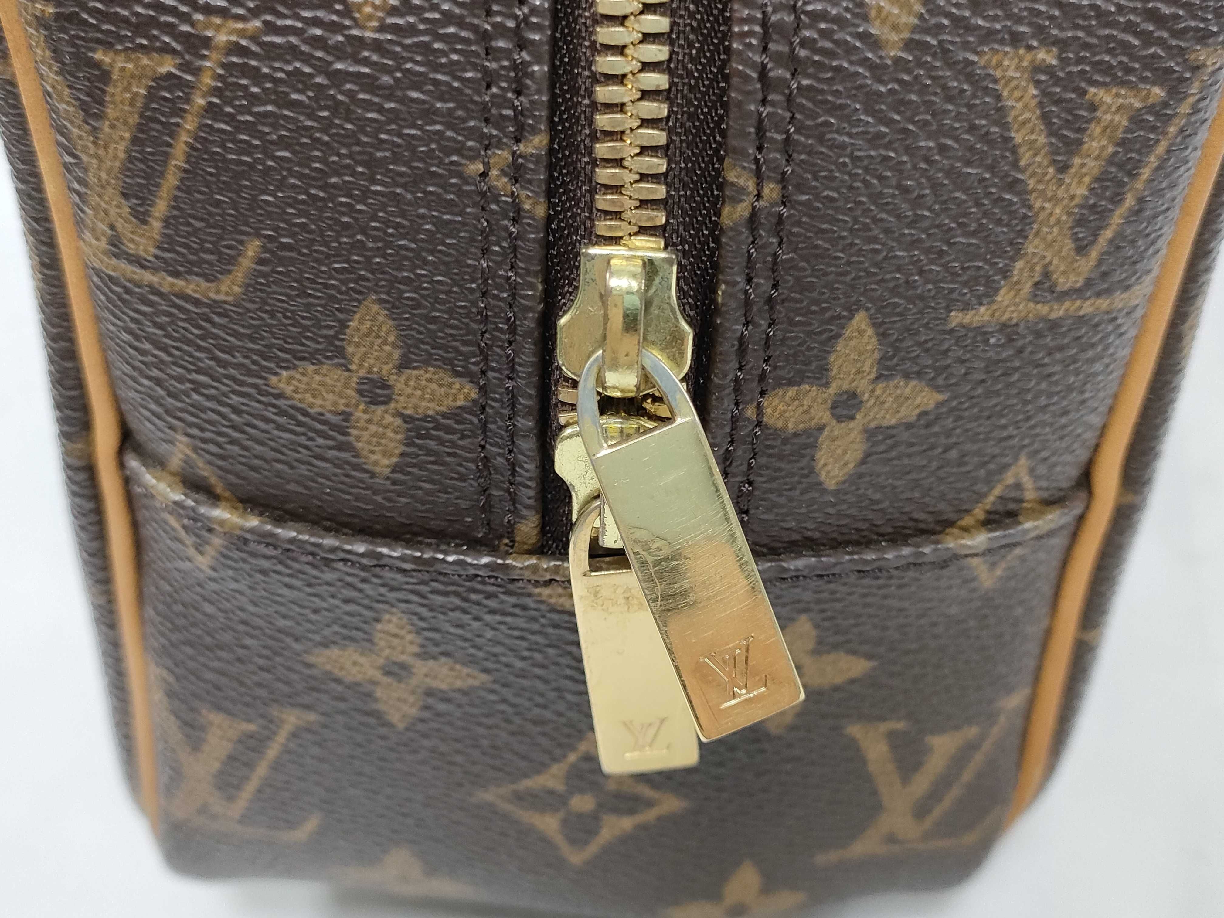 Monogram Louis Vuitton Monogram Cite MM Shoulder Bag — view 6
