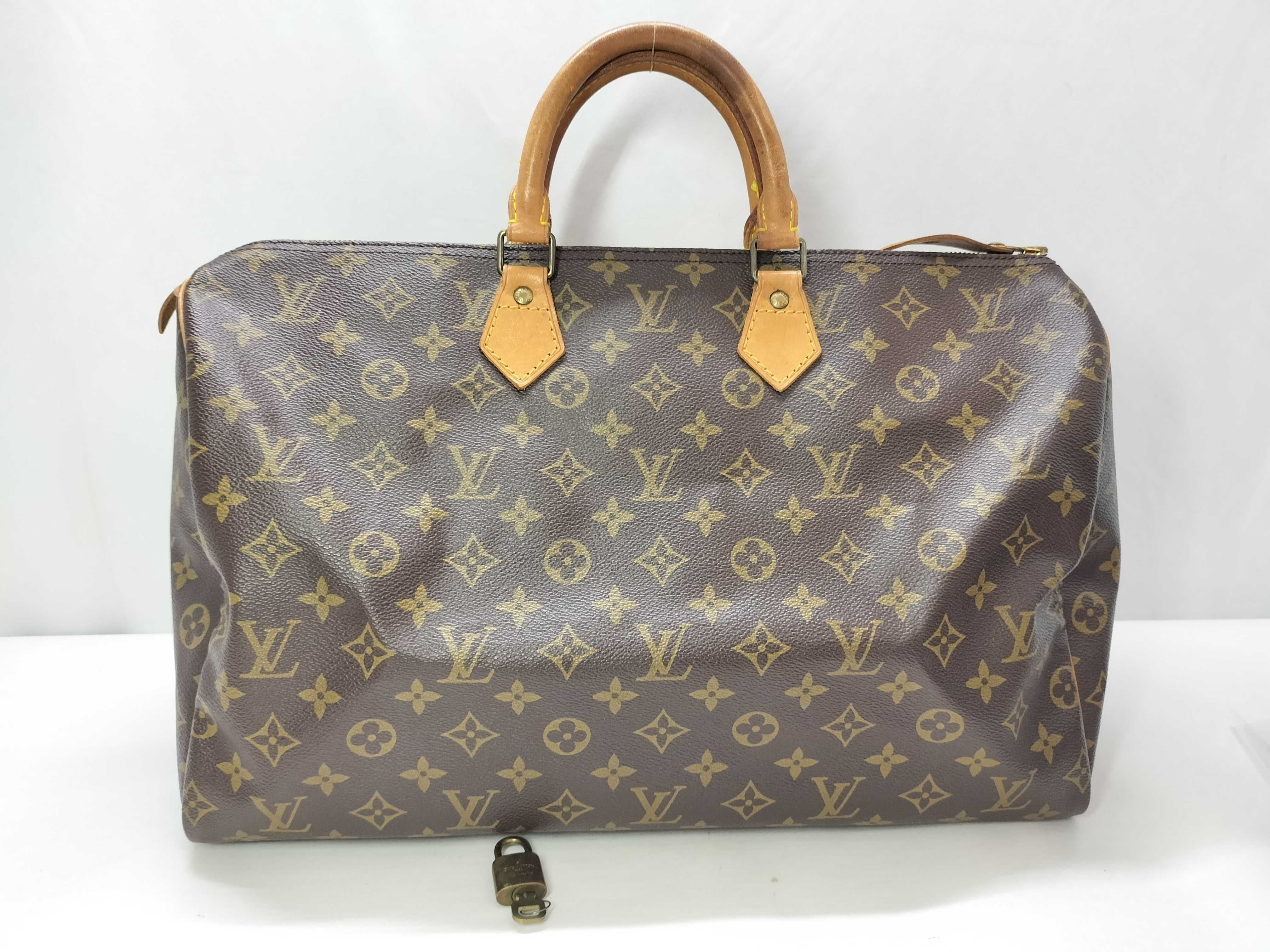 Monogram Louis Vuitton Speedy 40 Handbag