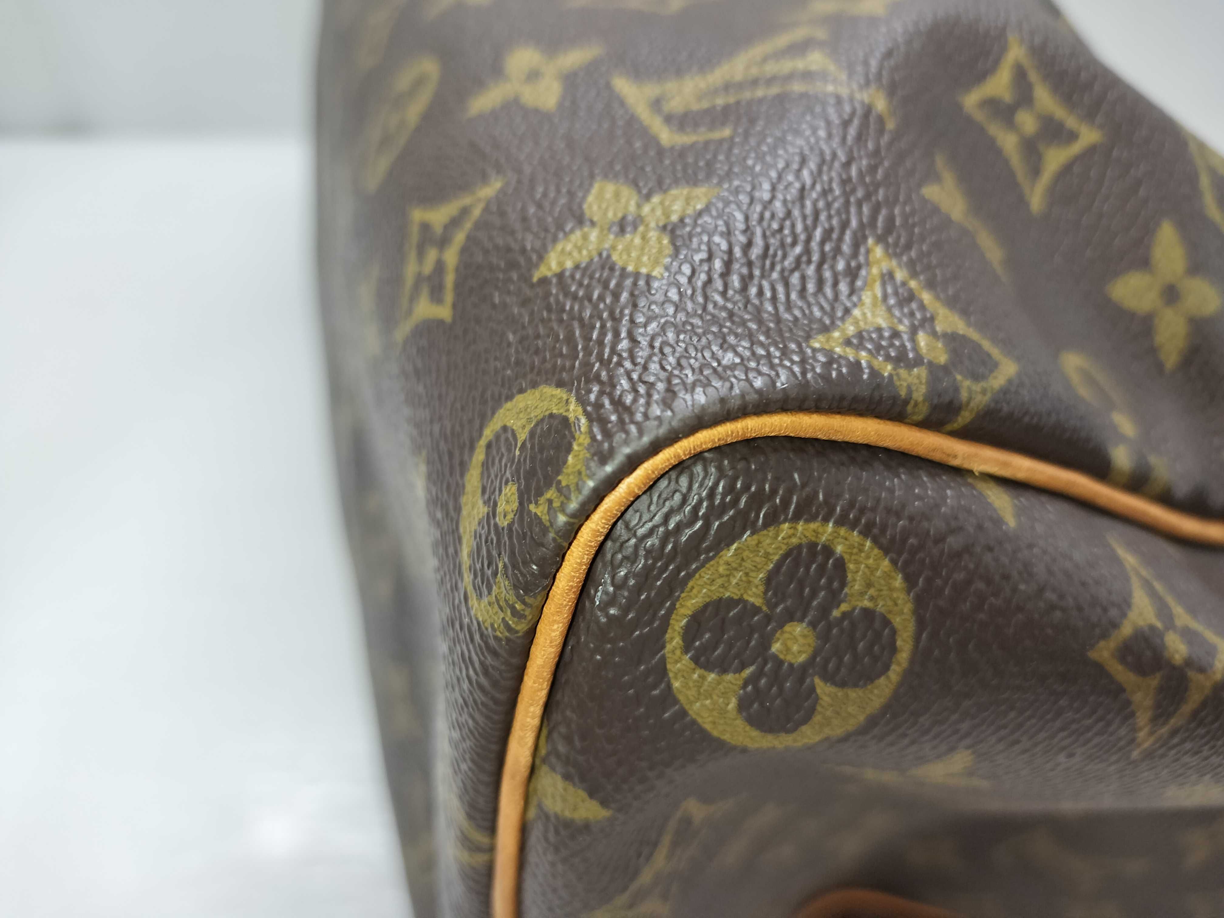 Monogram Louis Vuitton Speedy 40 Handbag — view 7