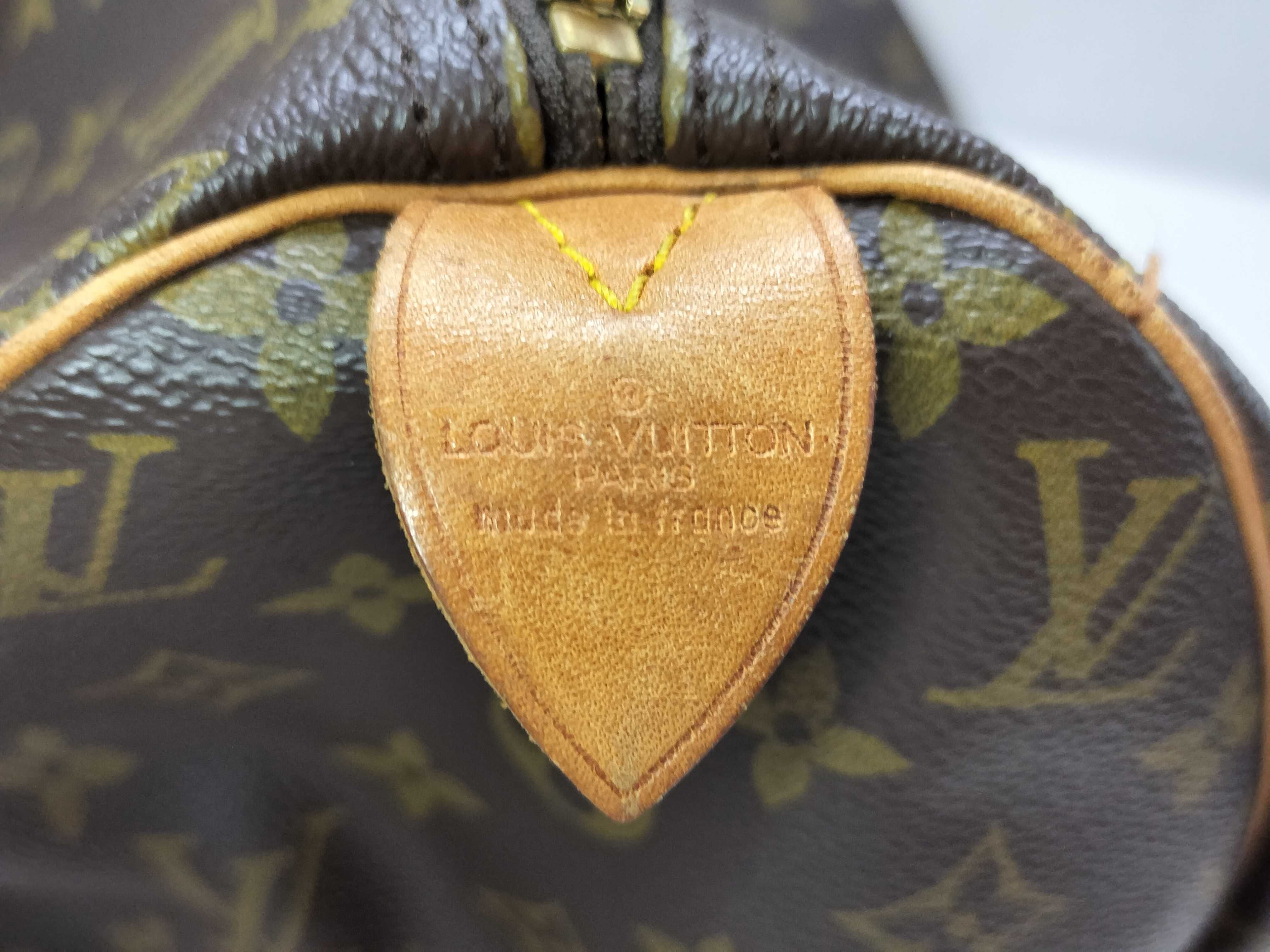 Monogram Louis Vuitton Speedy 40 Handbag — view 9