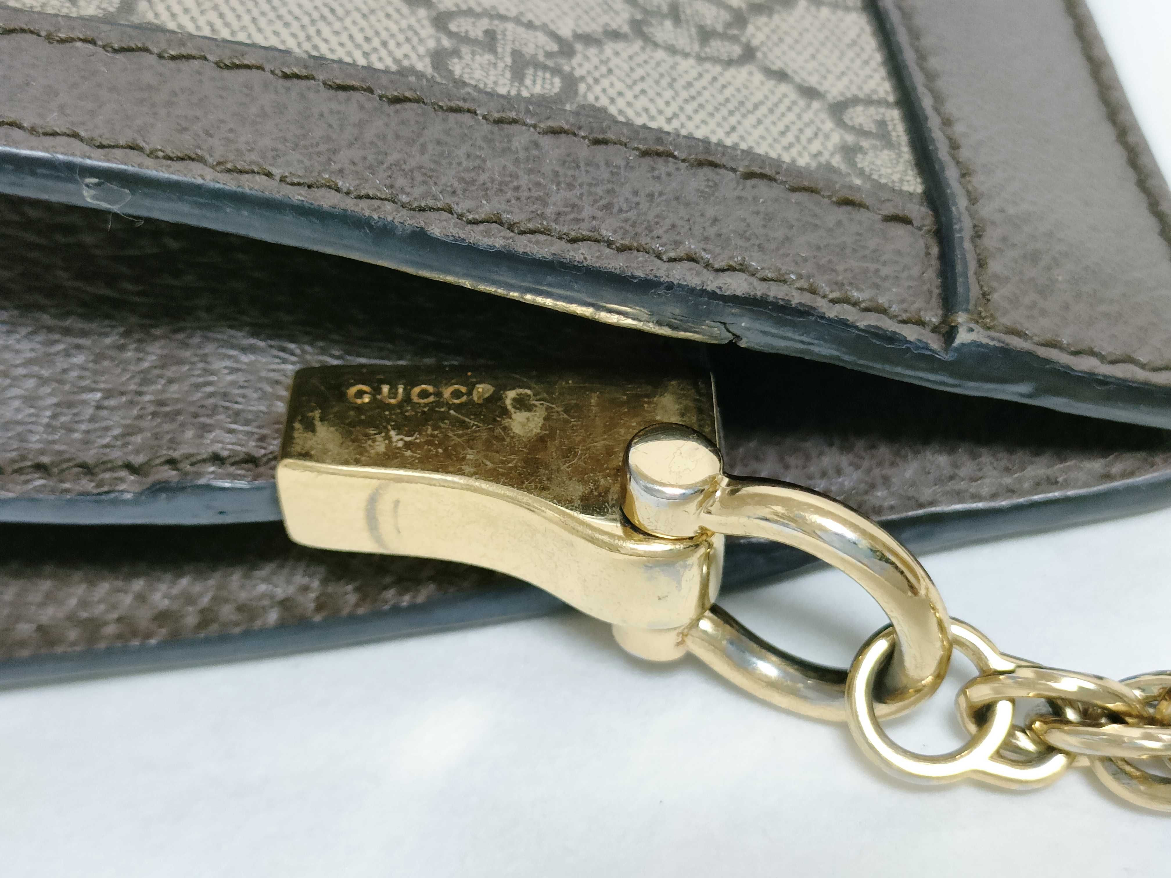 GG Supreme Shoulder Bag — view 5