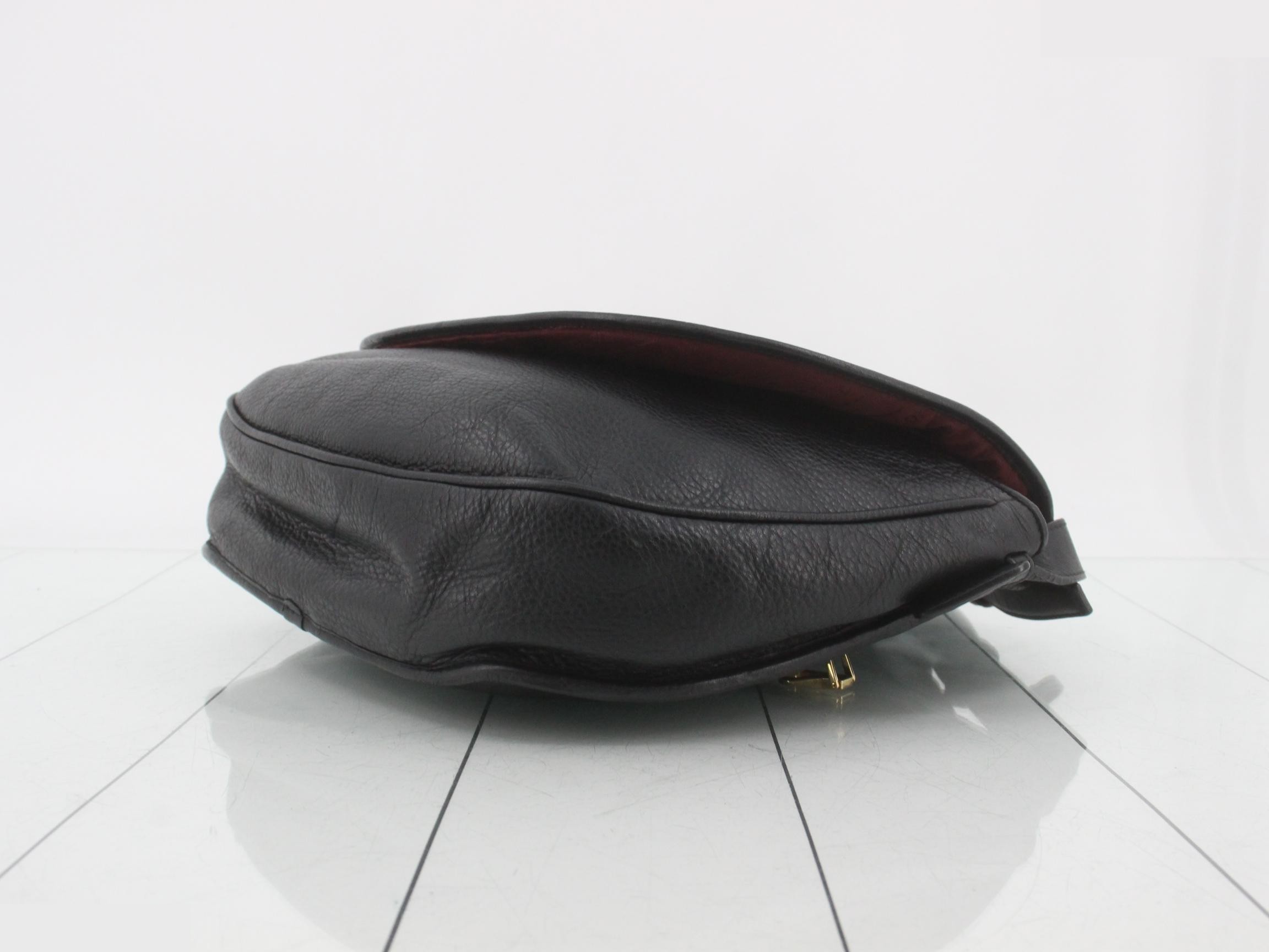 Embossed logo, black messenger bag, half-moon design, shoulder bag, item number 368 — view 6