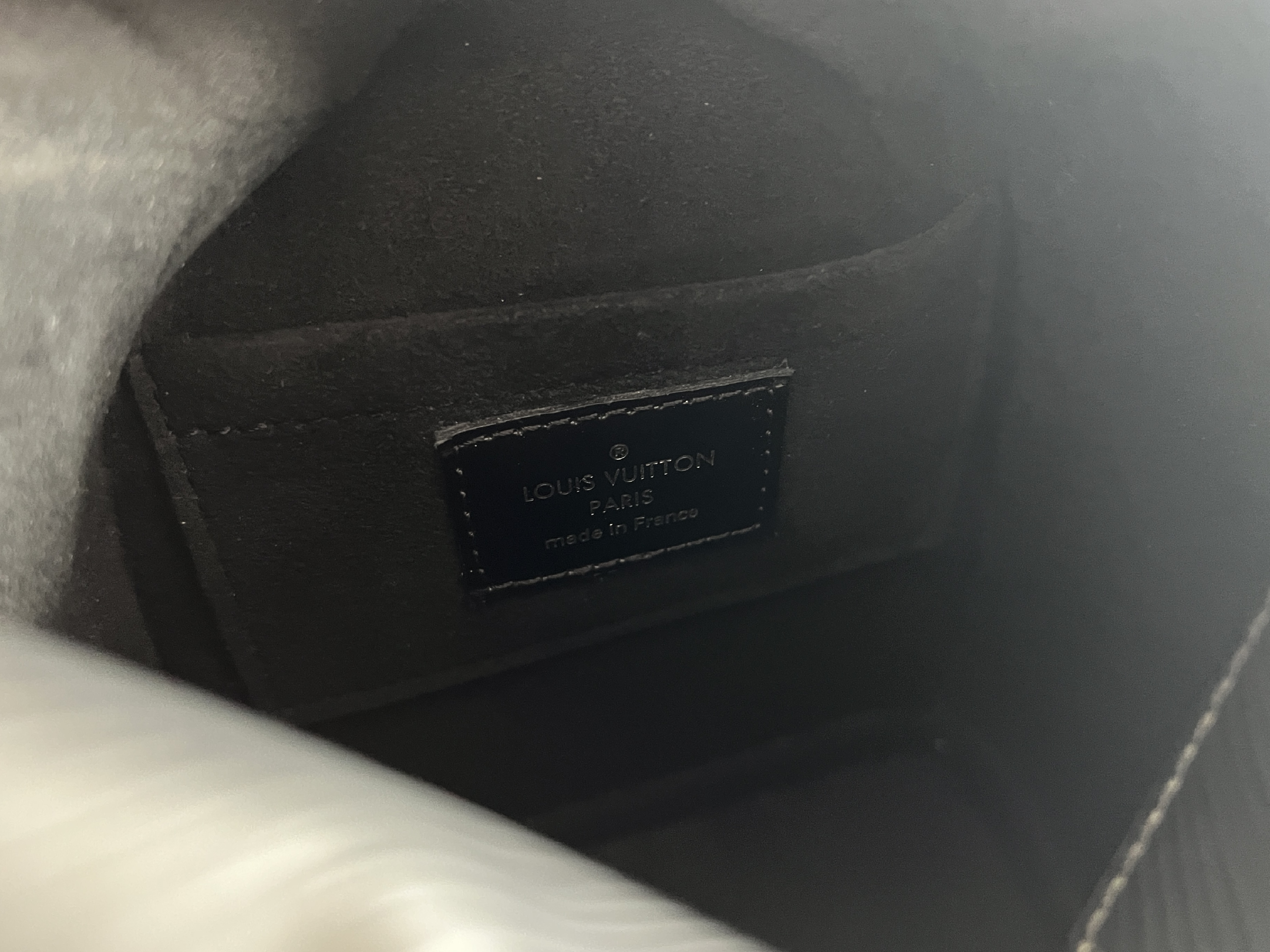 Bento Box BB Epi Logo Leather Shoulder Bag — view 7