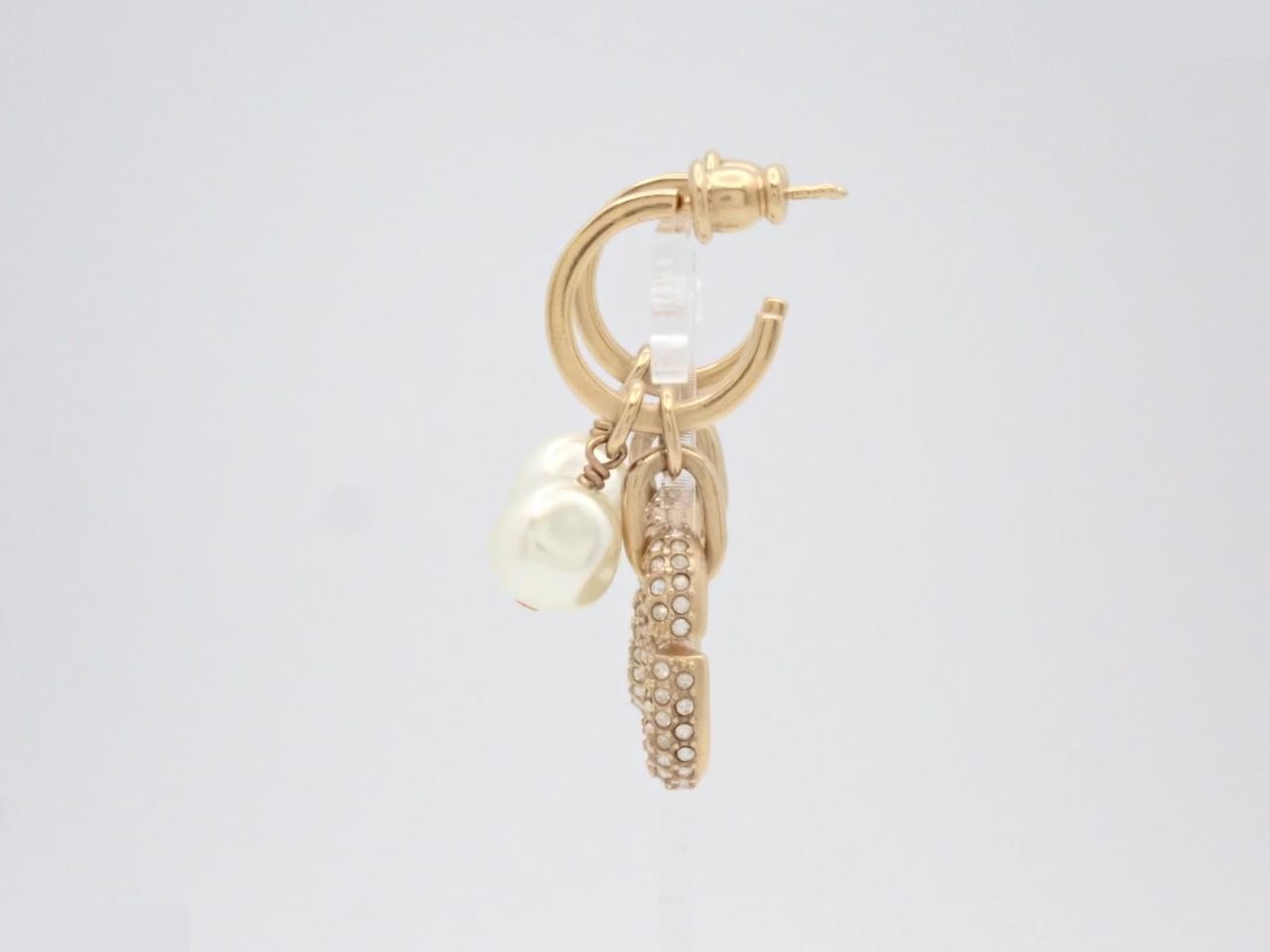 Gold earrings — view 3