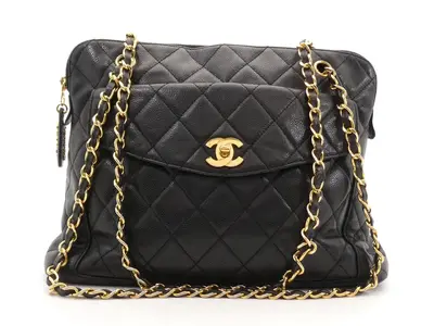 Matelassé Caviar Skin Coco Mark Turnlock Chain Shoulder Bag
