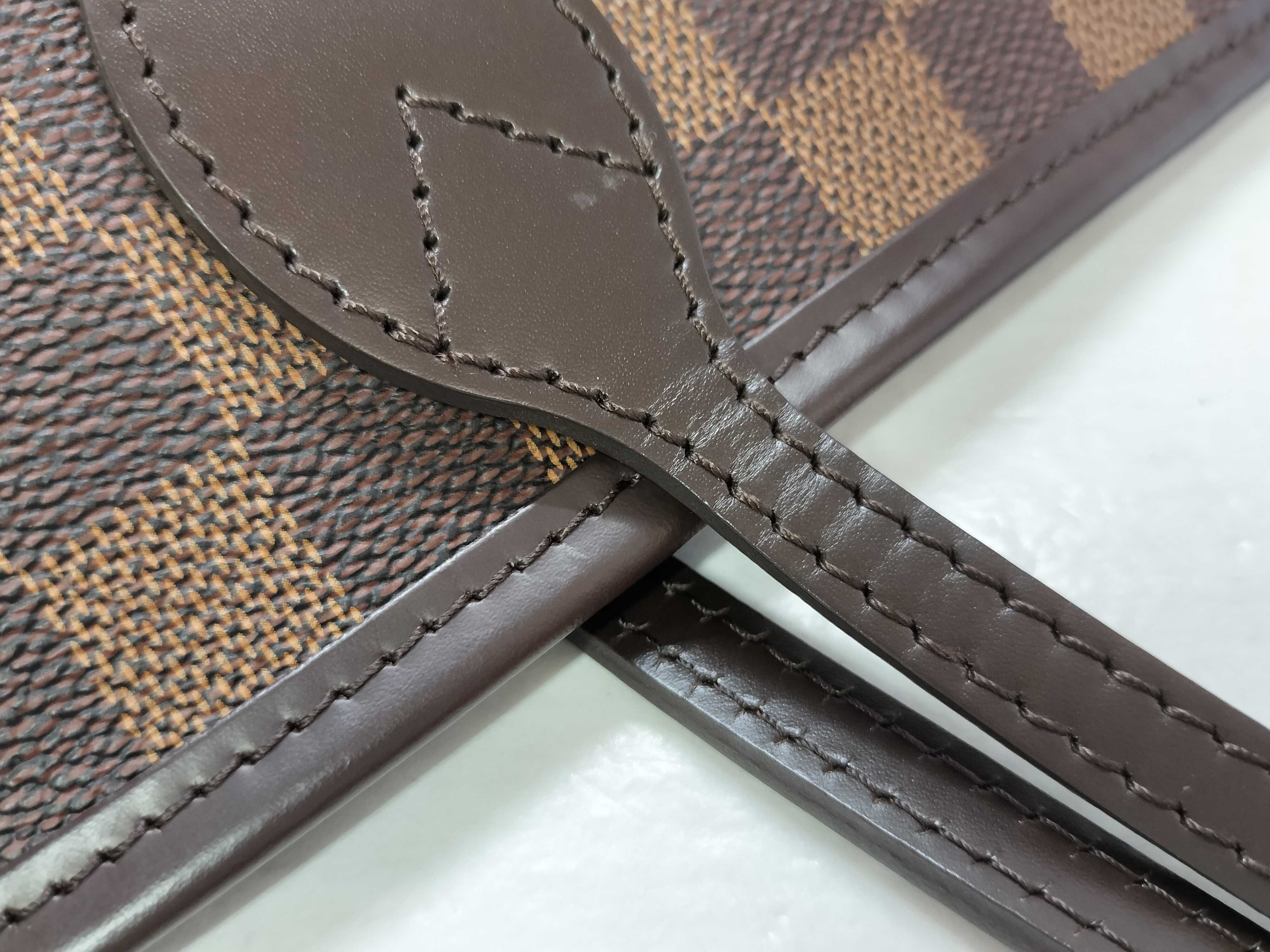 Damier Louis Vuitton Neverfull MM — view 5