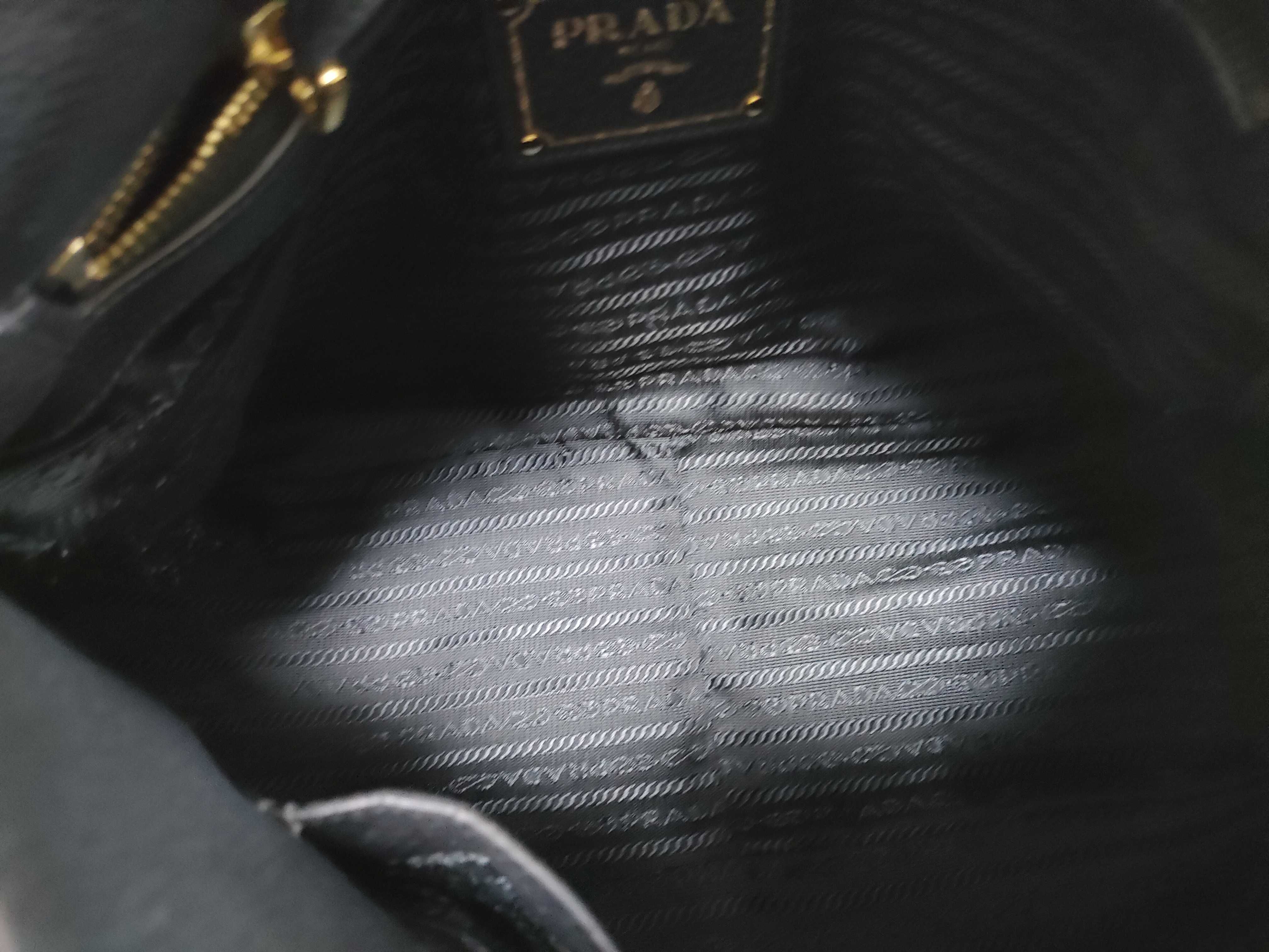 Leather 2-Way Handbag Black Handbag — view 11