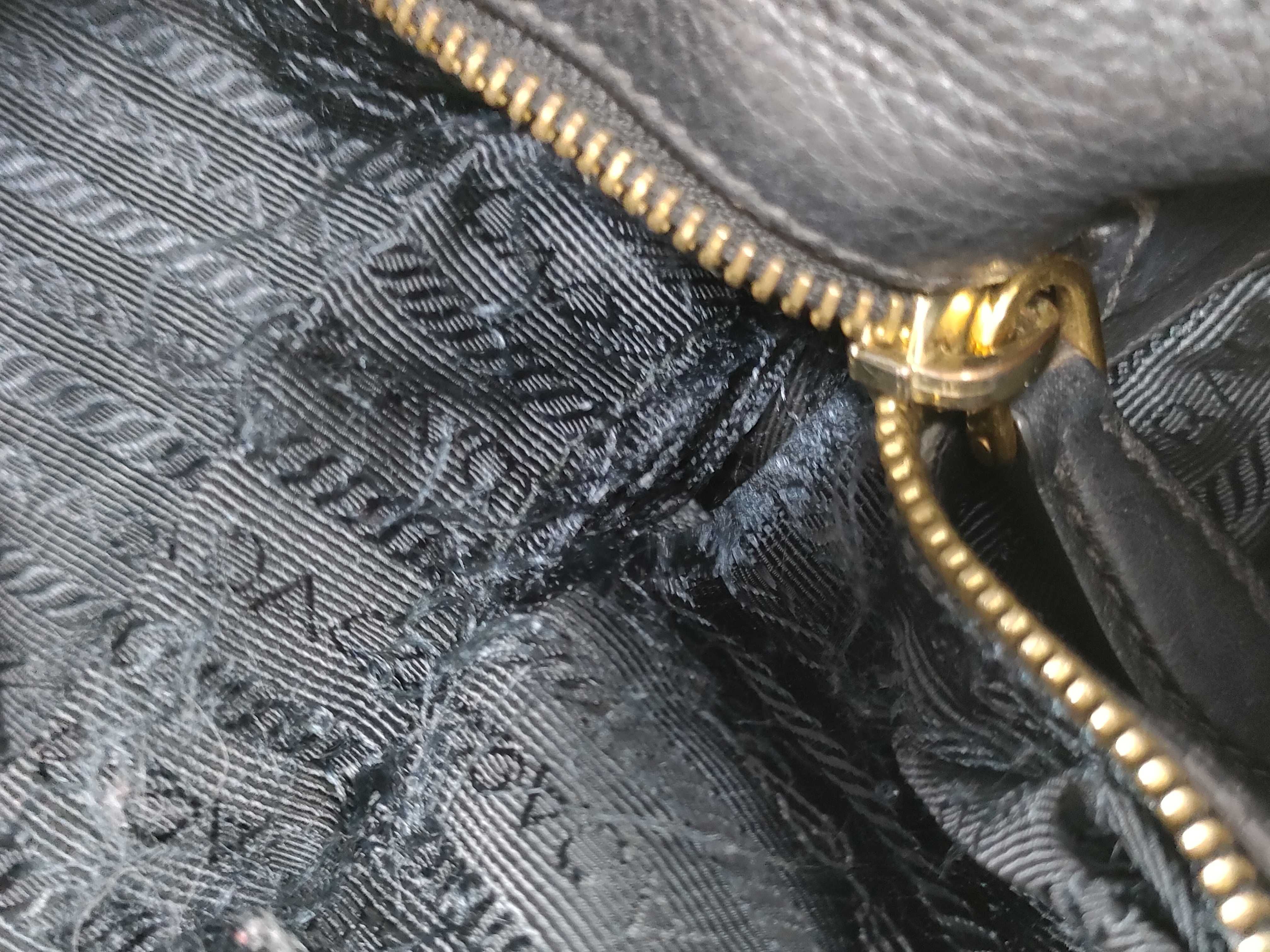 Leather 2-Way Handbag Black Handbag — view 15