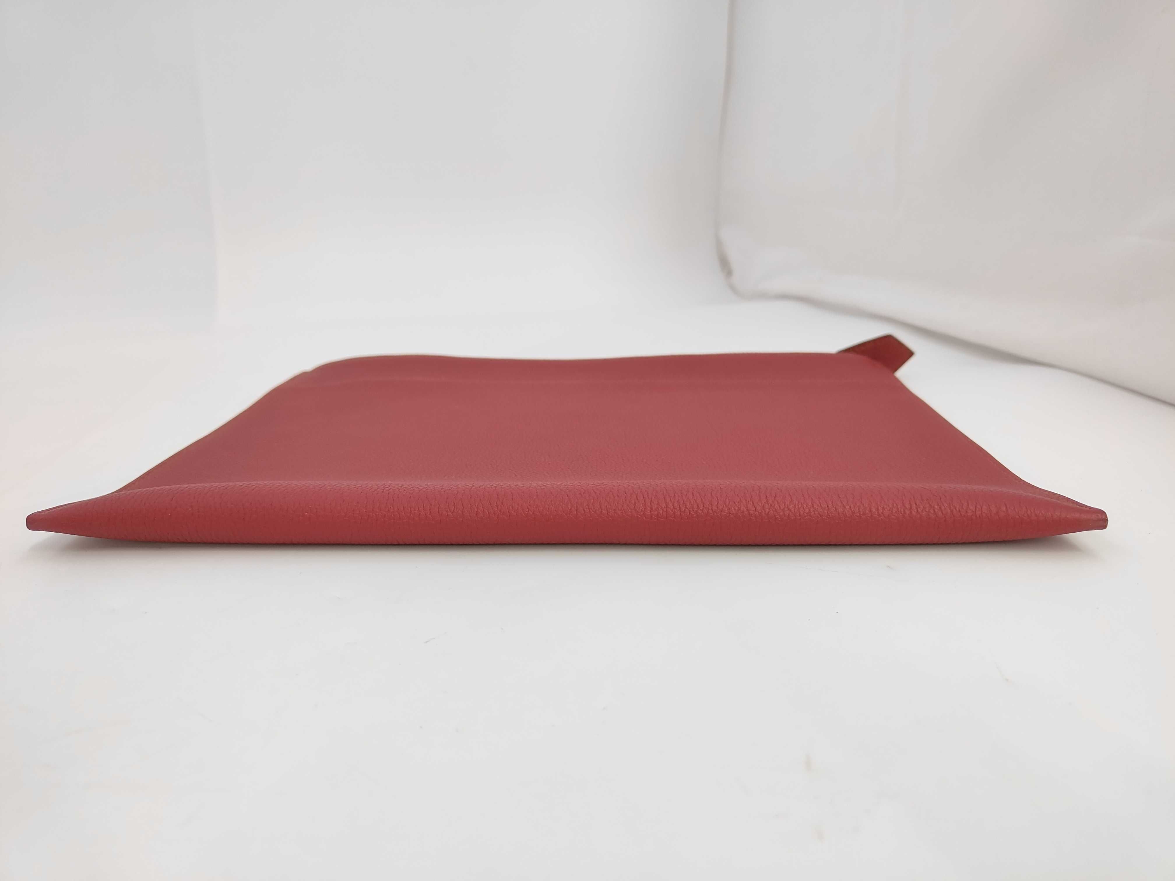 Clutch Bag, Taurillon Leather, Burgundy Bag — view 8