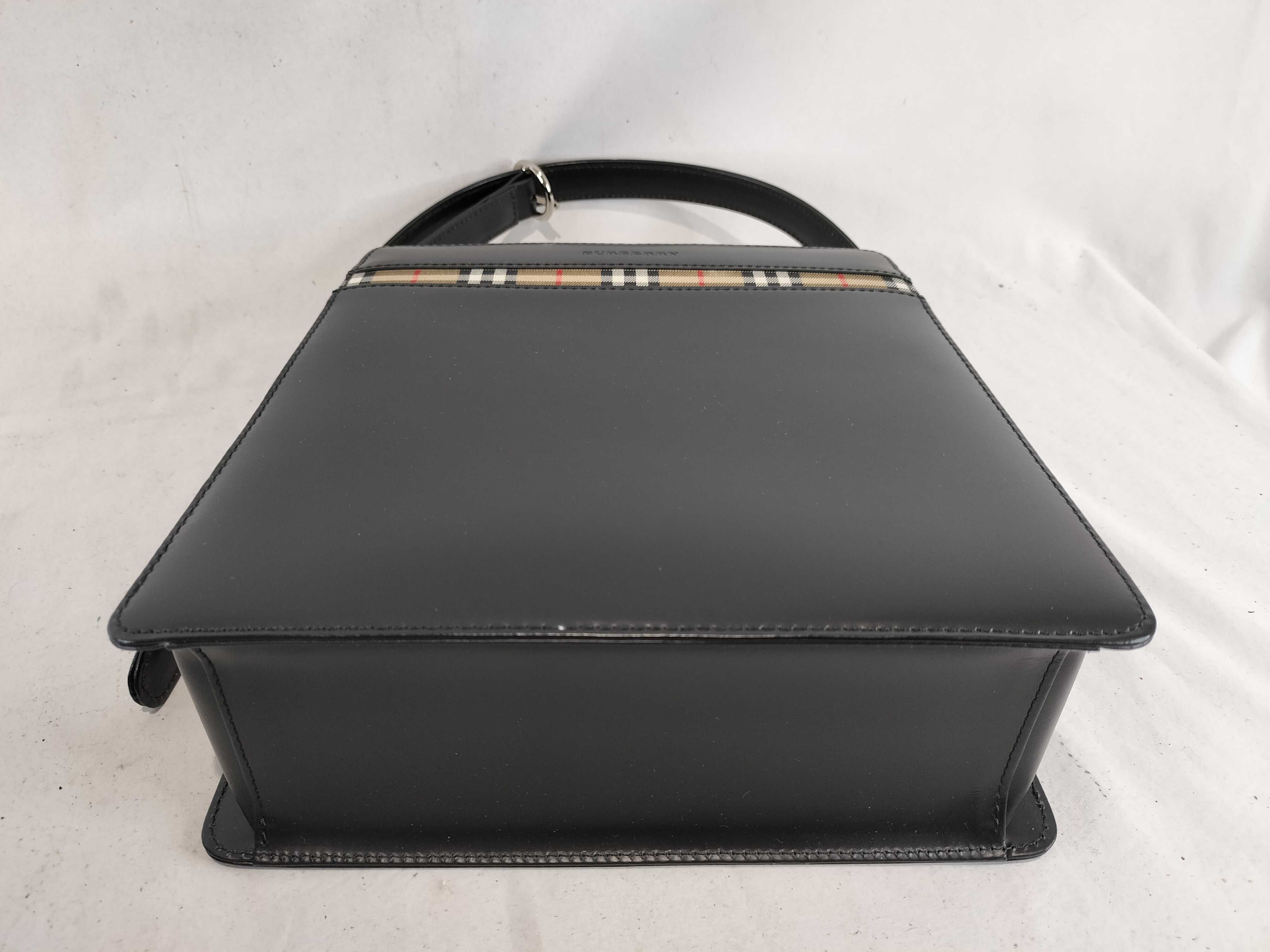 Leather Nova Check Shoulder Bag Handbag — view 7