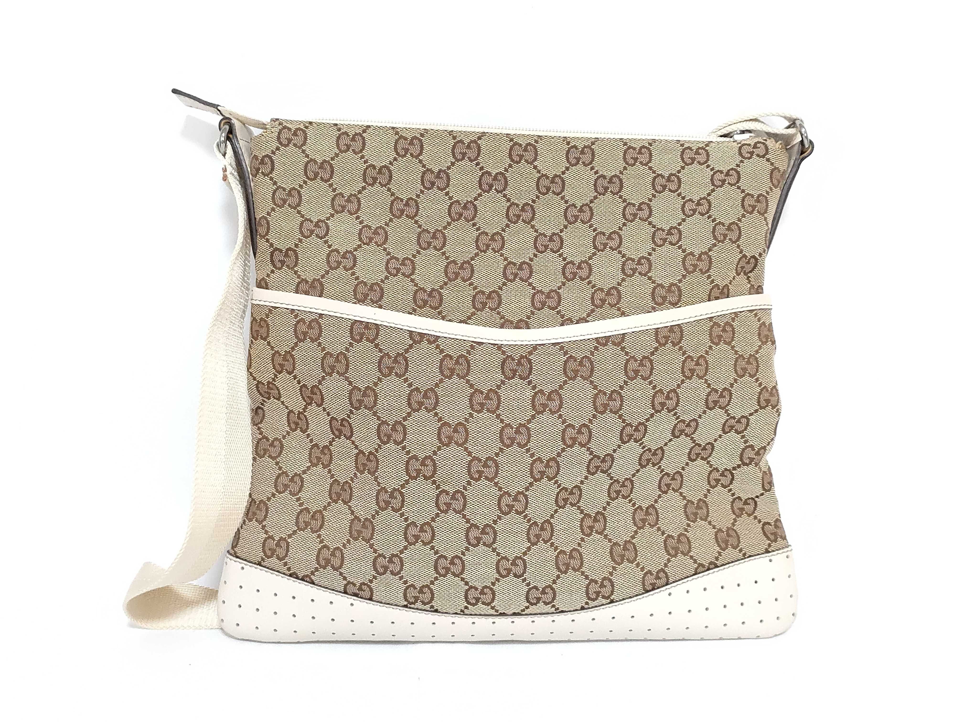 GG Canvas Shoulder Bag